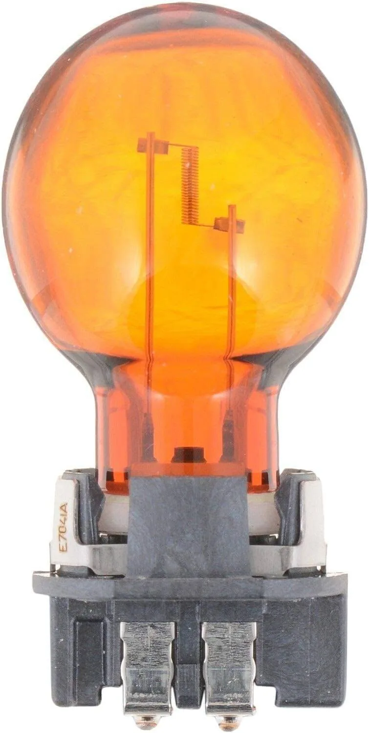 Typische PWY24W-Birne mit Sockel WP3,3x14,5-4