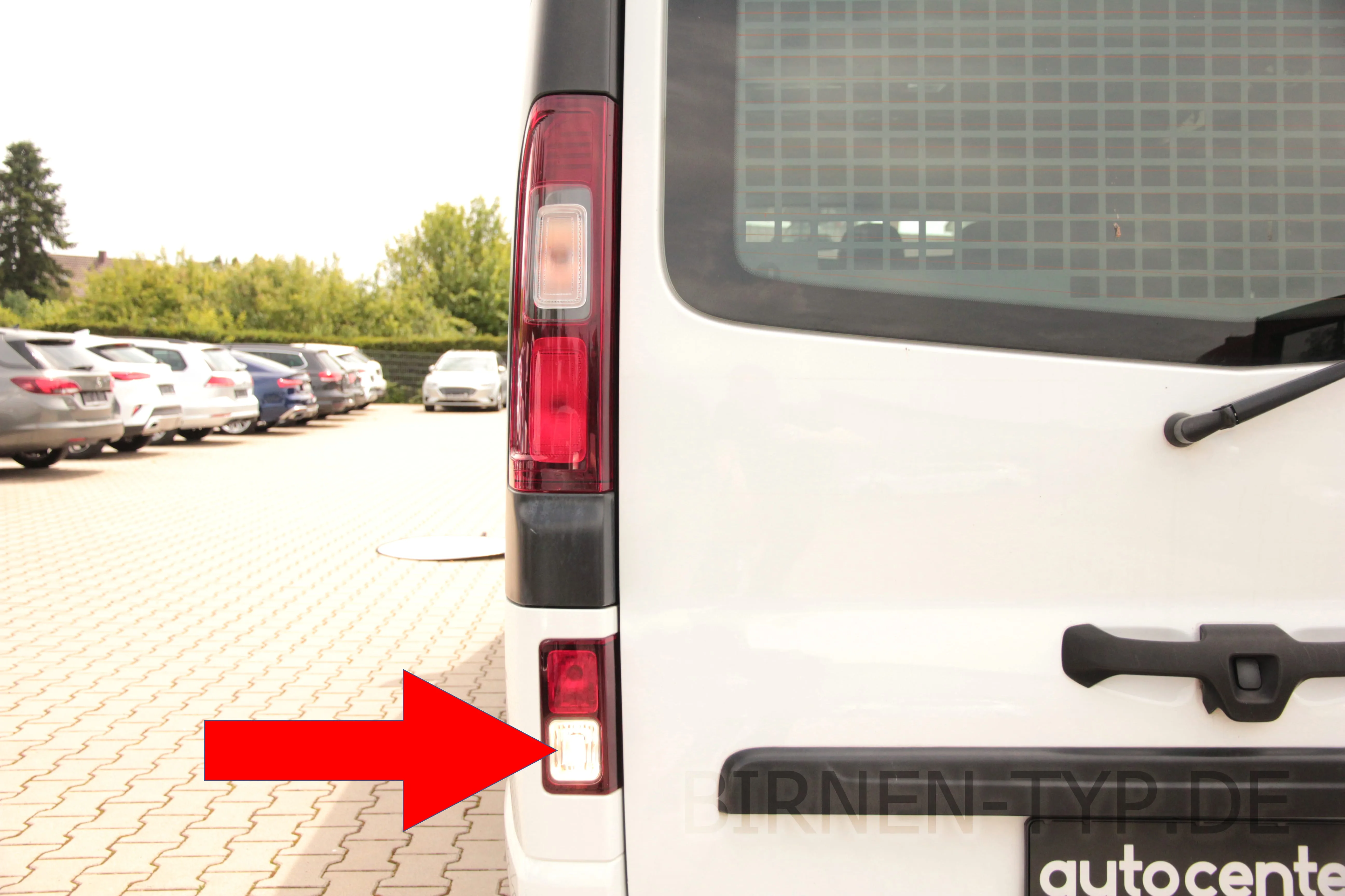 Rückfahrlicht des Renault Trafic 3. Gen