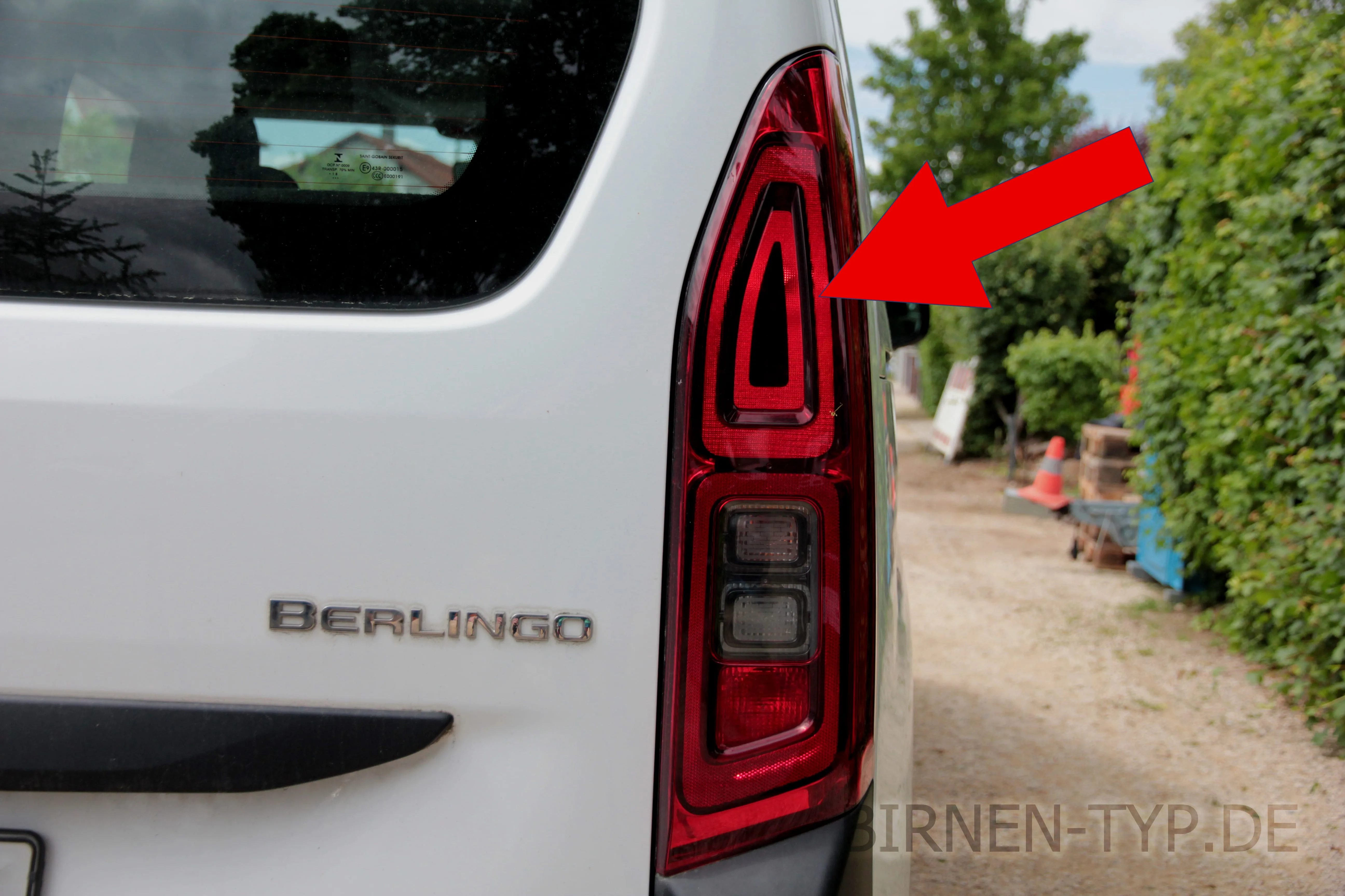 Schlusslicht des Citroën Berlingo 3. Gen. (Typ: K9/ER/EC, 2018-heute))