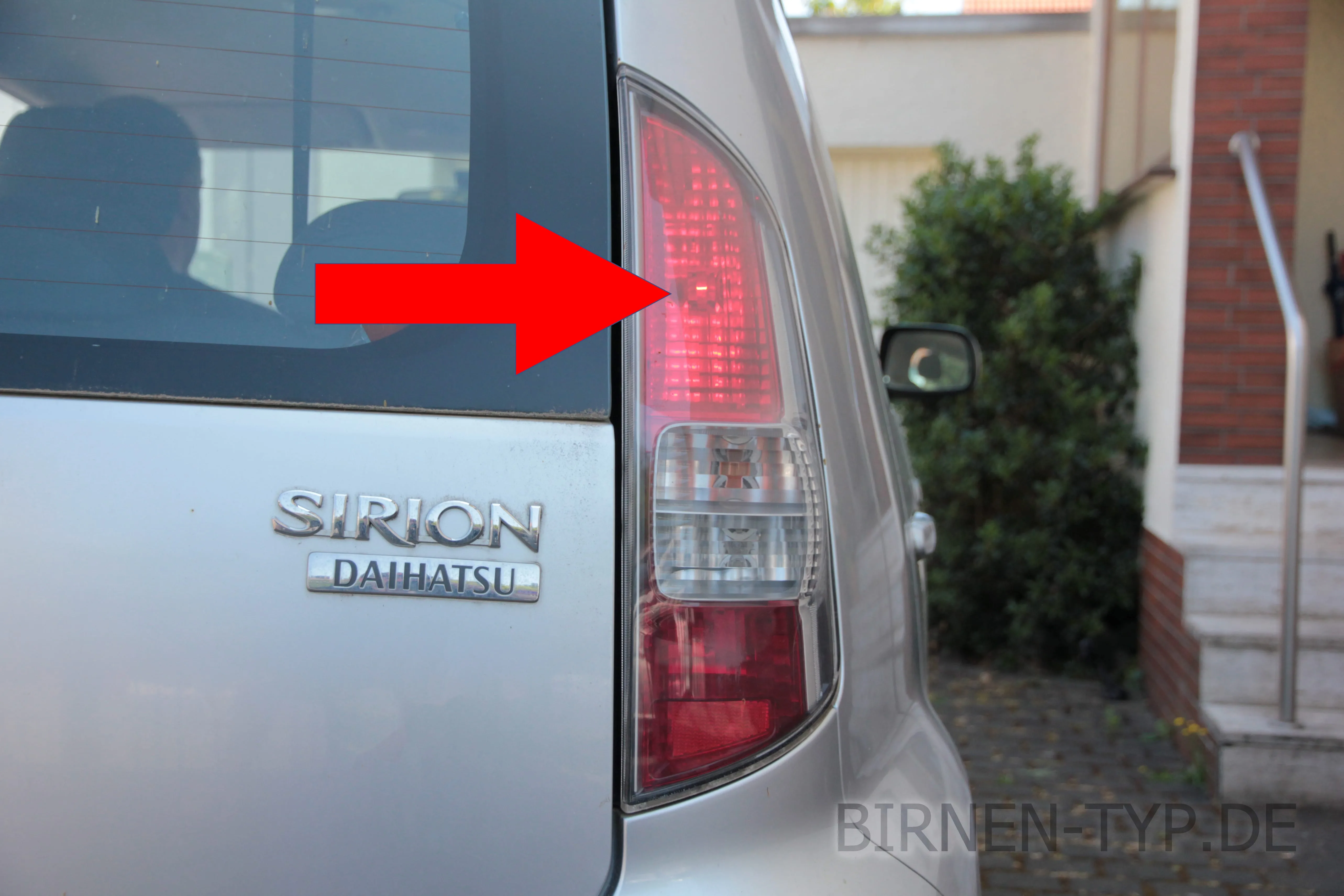 Schlusslicht des Daihatsu Sirion
