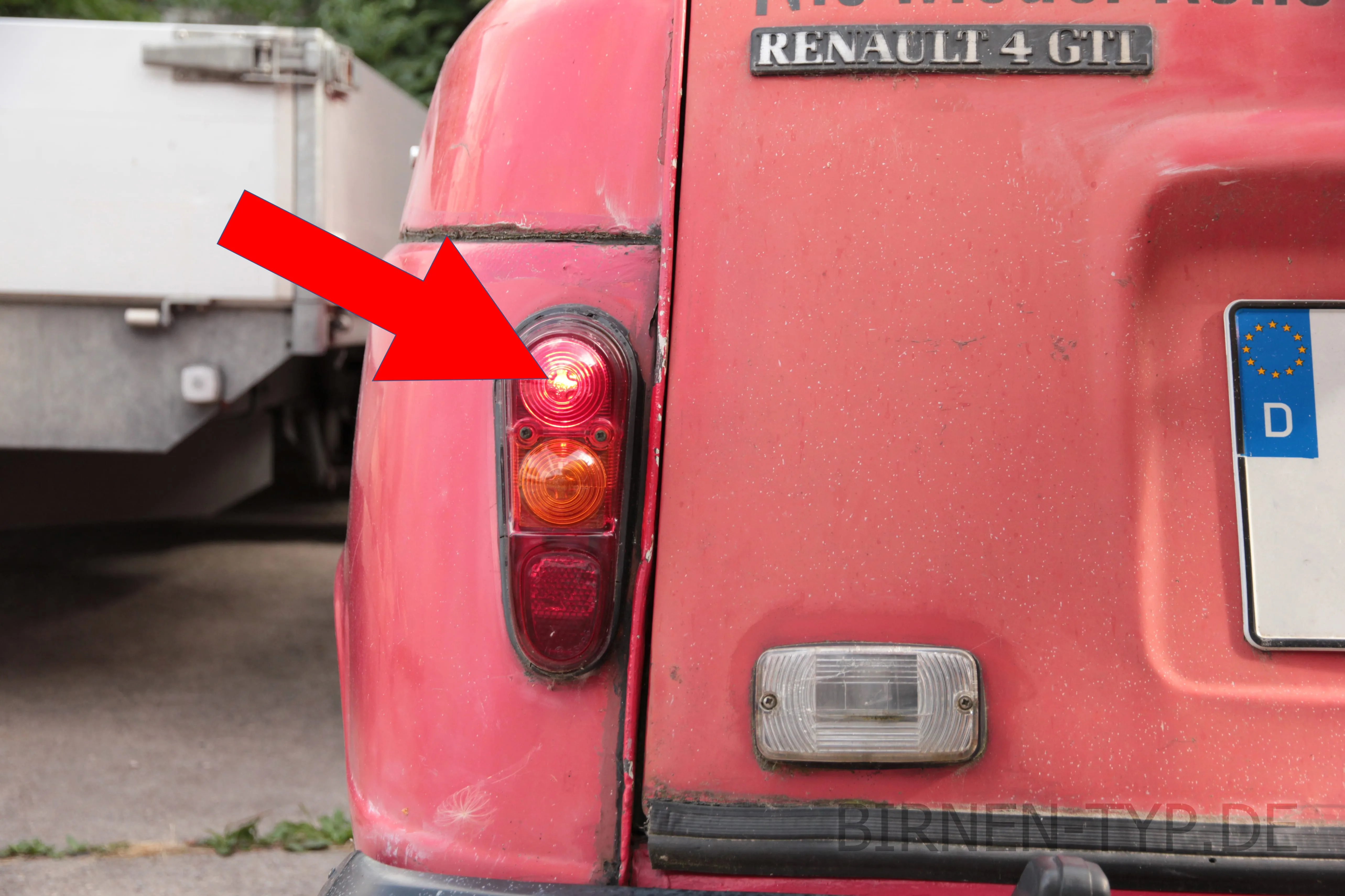 Schlusslicht des Renault R4