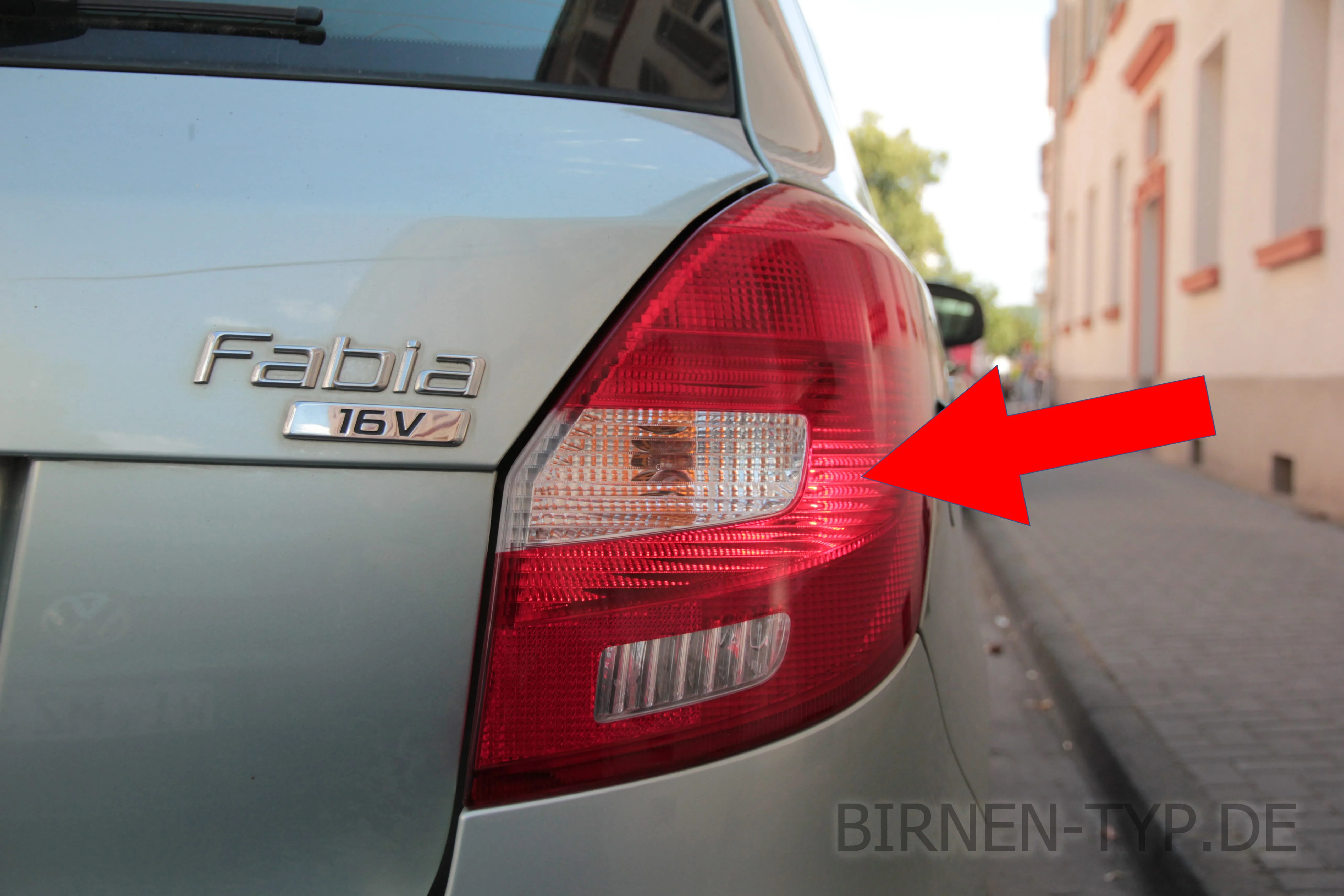 Schlusslicht des Škoda Fabia 2