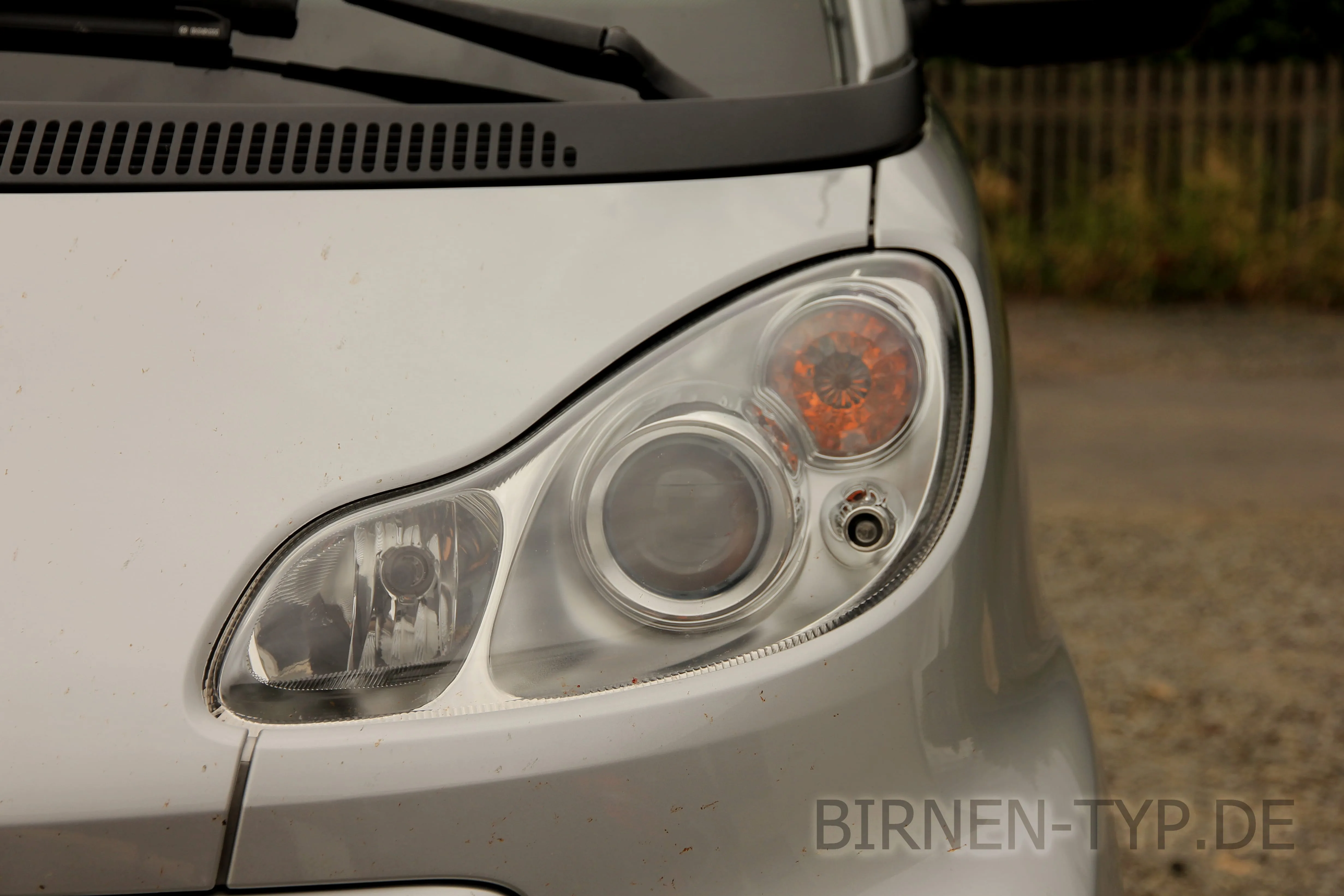 So sieht der Scheinwerfer des Smart ForTwo aus