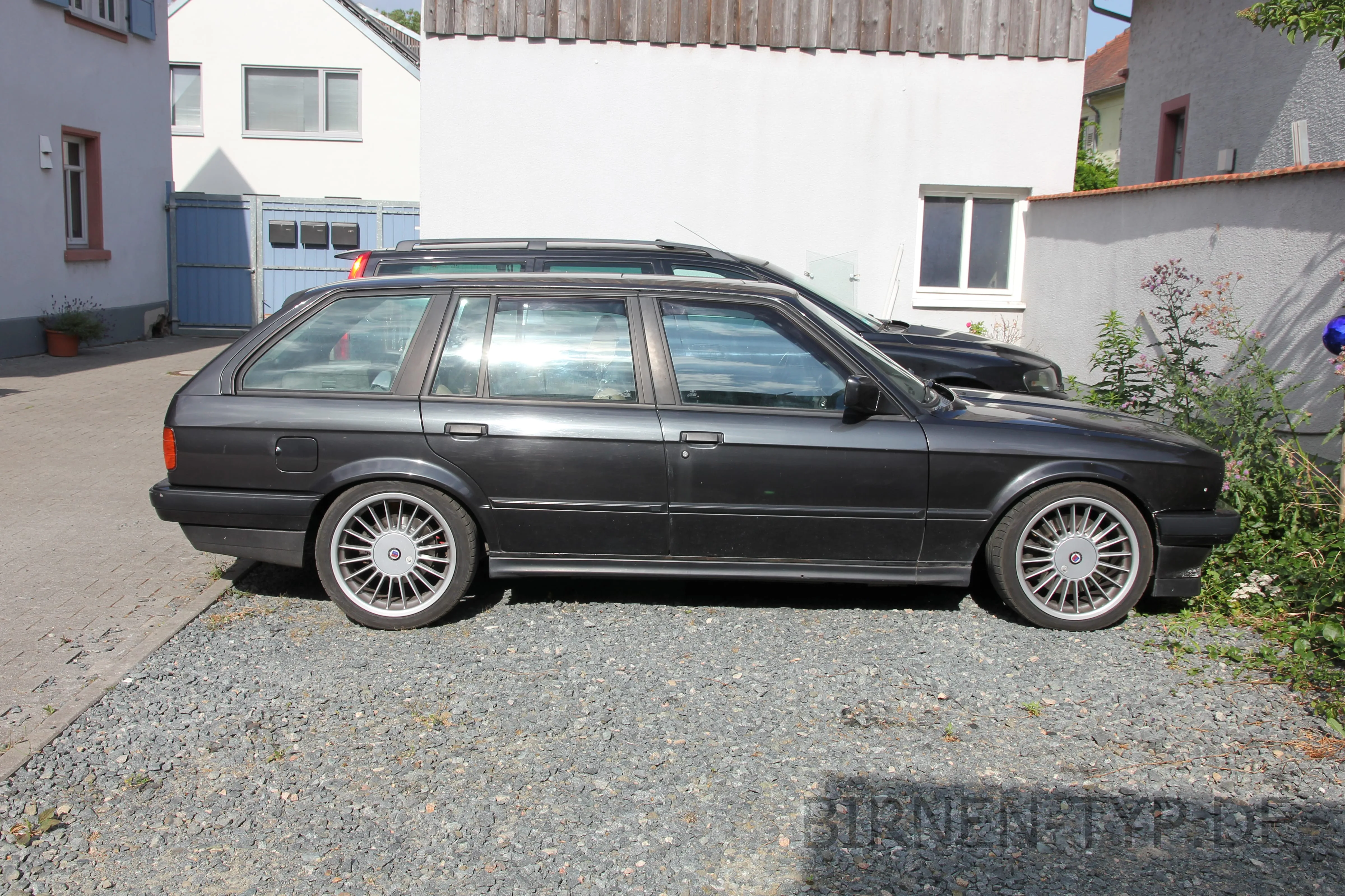 Beifahrerseite (rechts) des BMW 3er