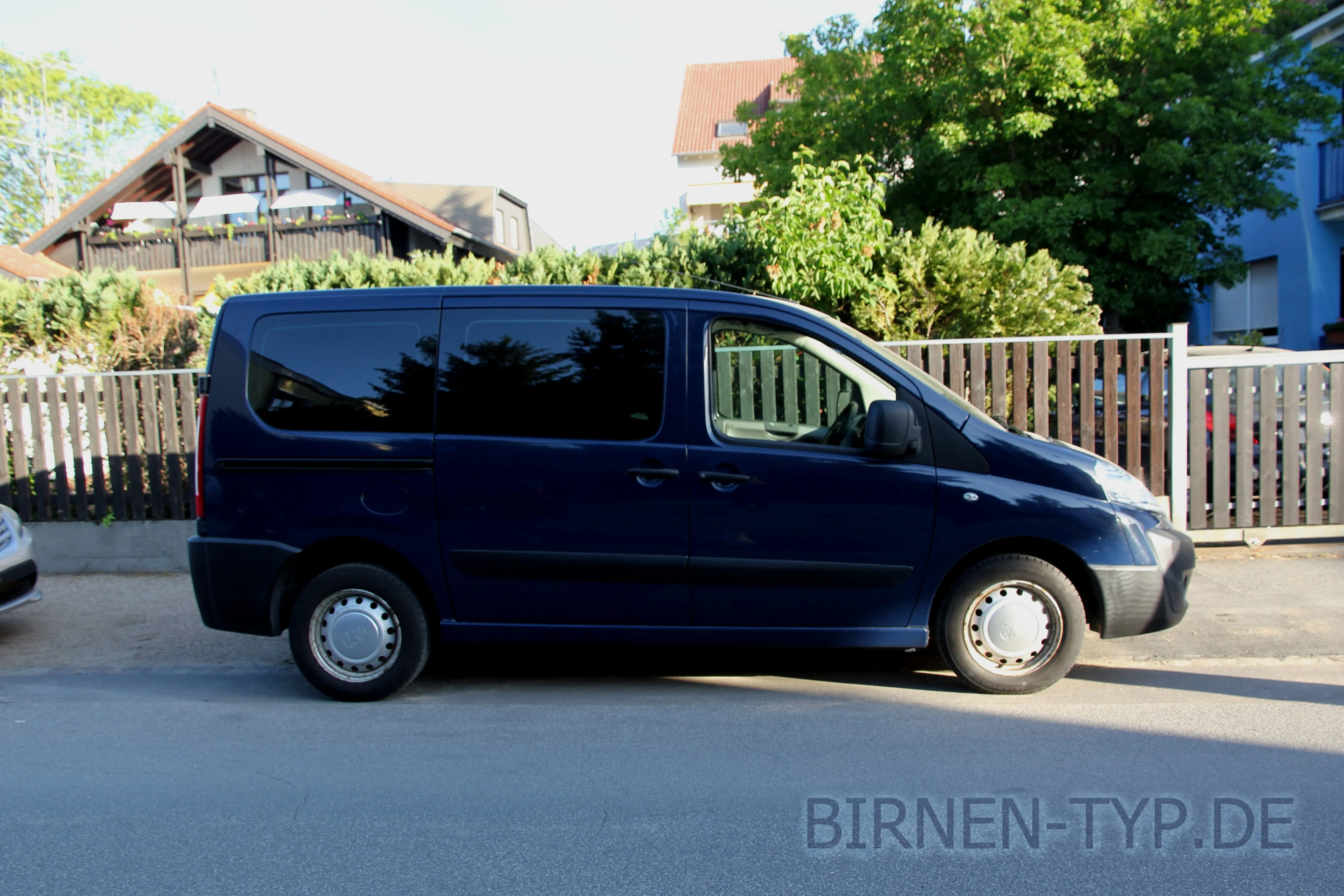 Seitenansicht (Beifahrerseite) des Citroën Jumpy 2. Gen., Transporter / Van als Transporter, Van