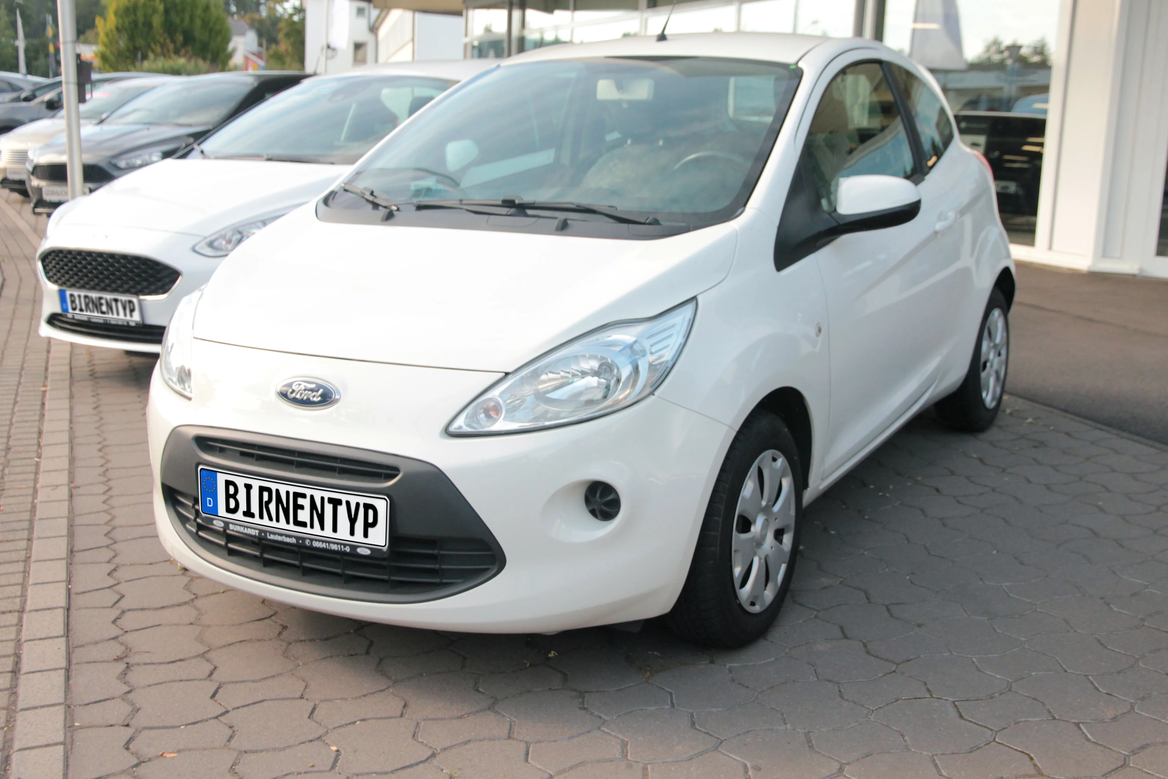 Seitenansicht (Fahrerseite) des Ford Ka MK2 als 3-Türer (Schrägheck)