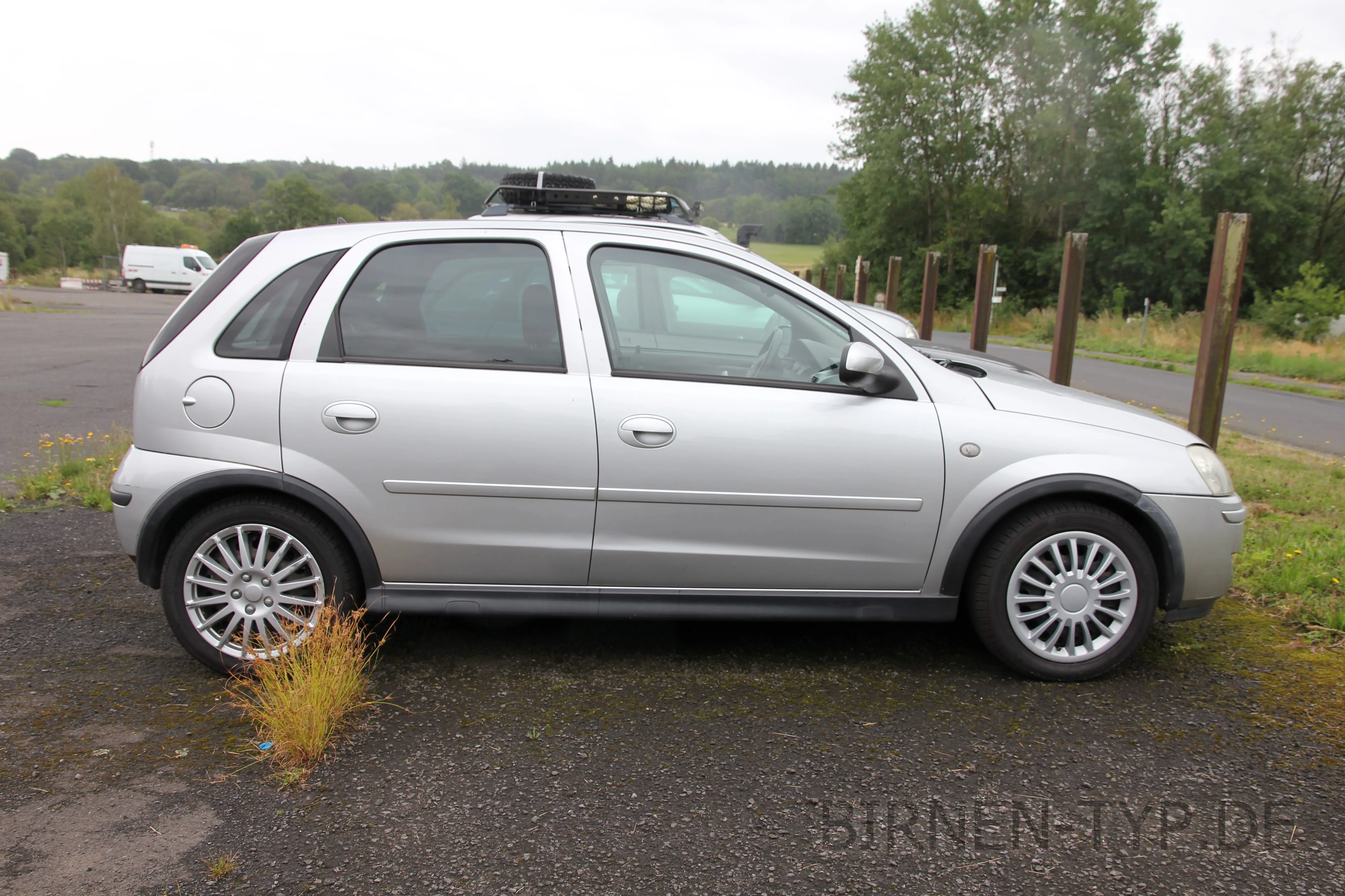 Seitenansicht (Beifahrerseite) des Opel Corsa C als 3-, 5-Türer