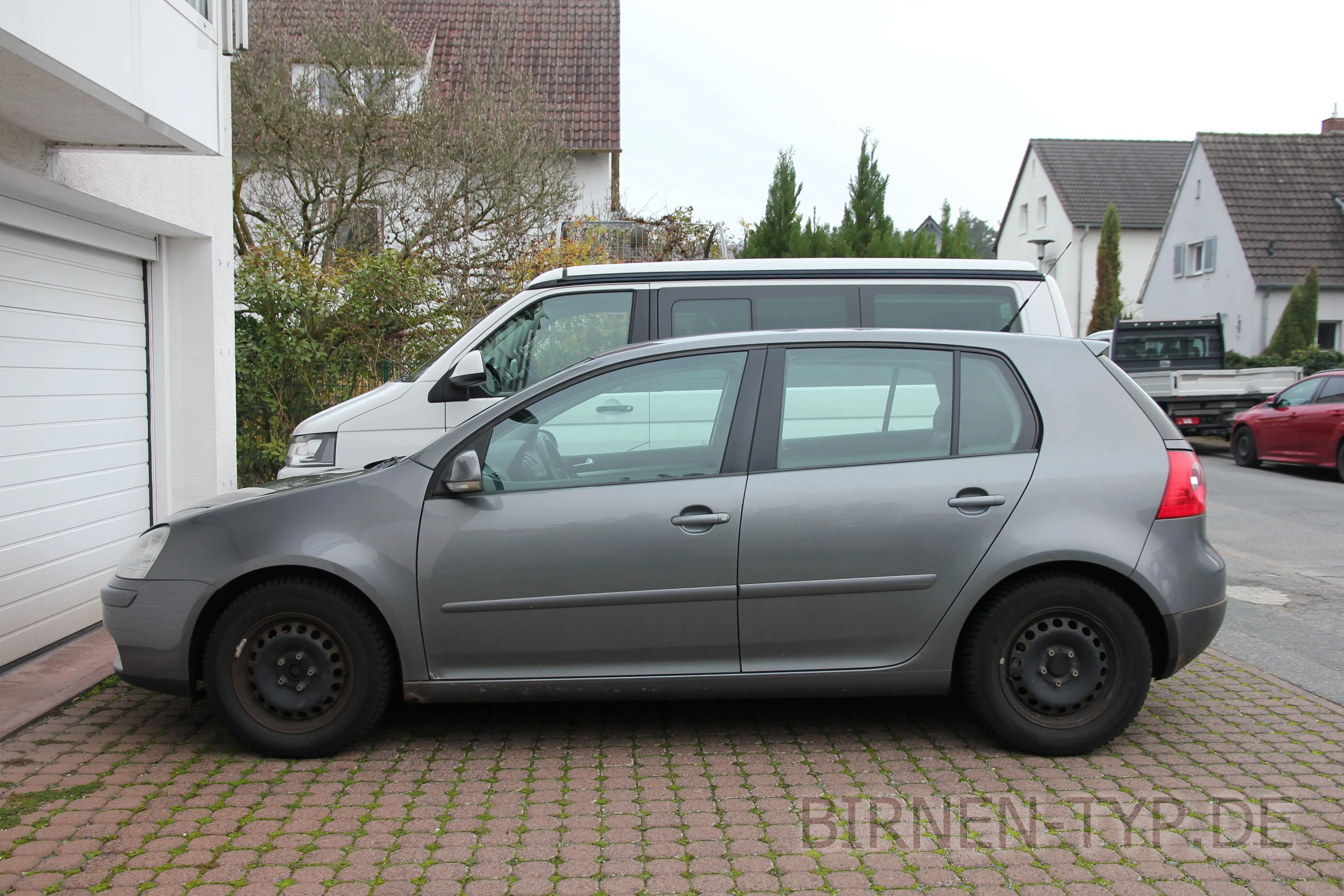 Seitenansicht (Fahrerseite) des VW Golf 5 Plus als 3-Türer, 5-Türer, Variant