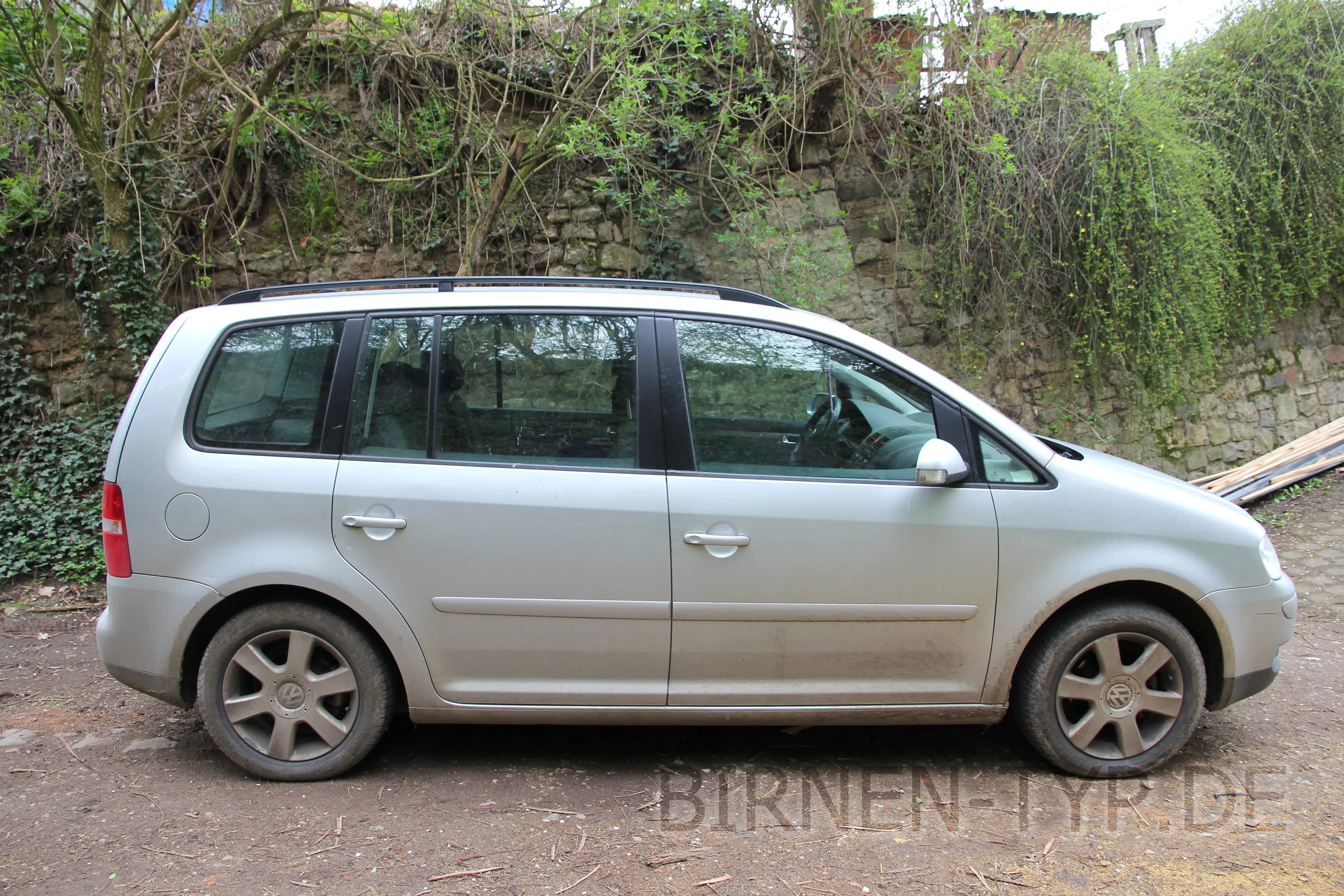 Beifahrerseite (rechts) des VW Touran 1. Gen