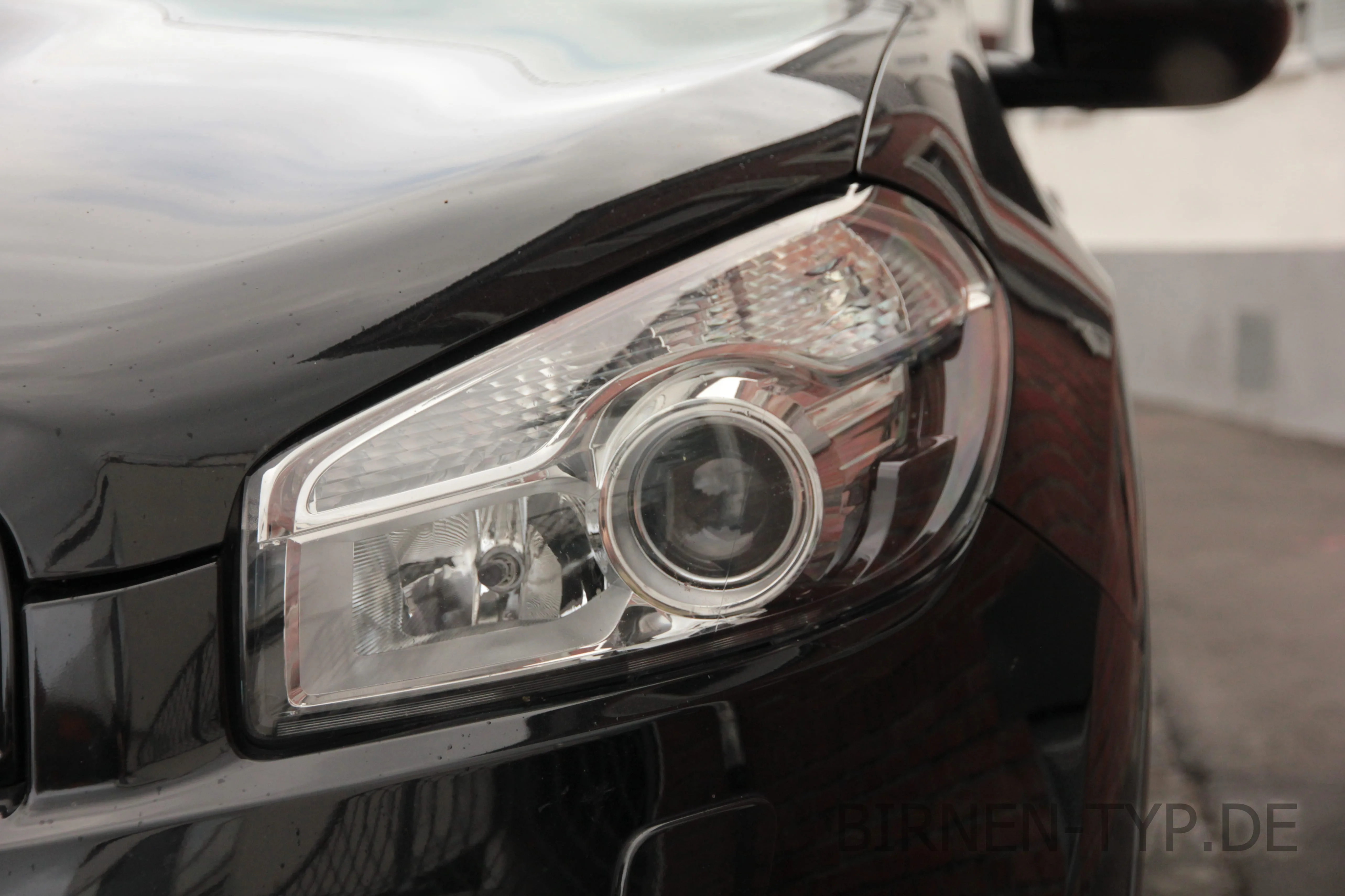 So sieht der Scheinwerfer des Nissan Qashqai (+2) aus