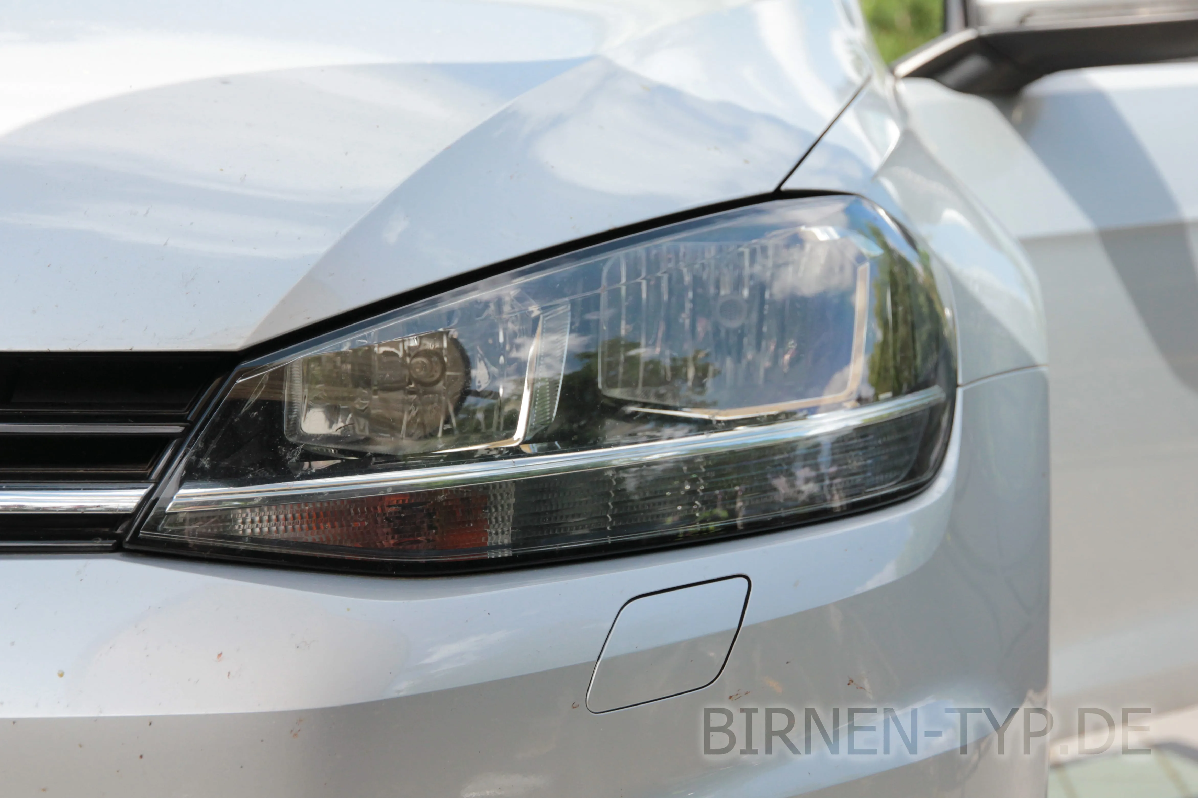 So sieht der Scheinwerfer des VW Golf 7 aus
