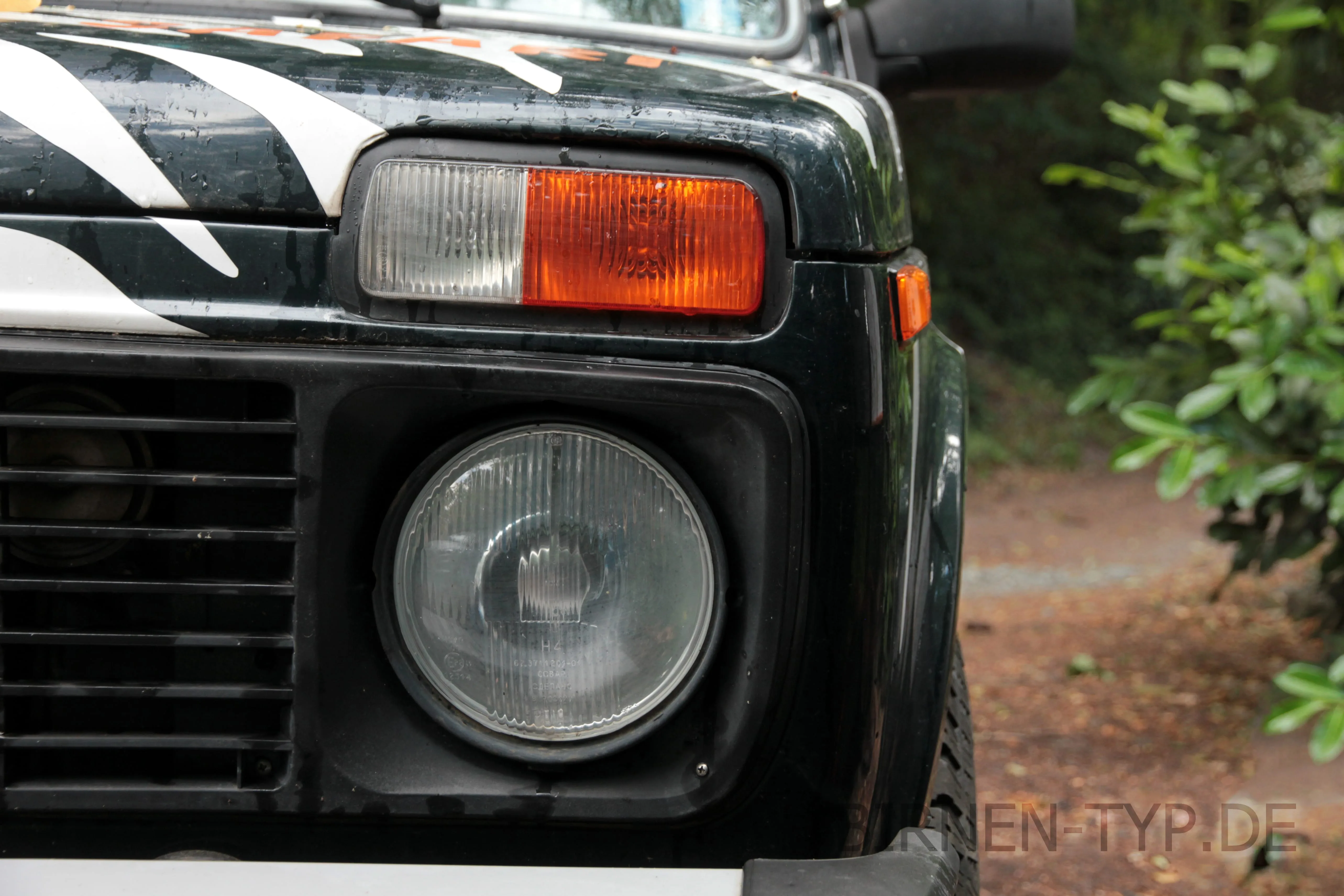 So sieht der Scheinwerfer des Lada Niva / Niwa 2 aus