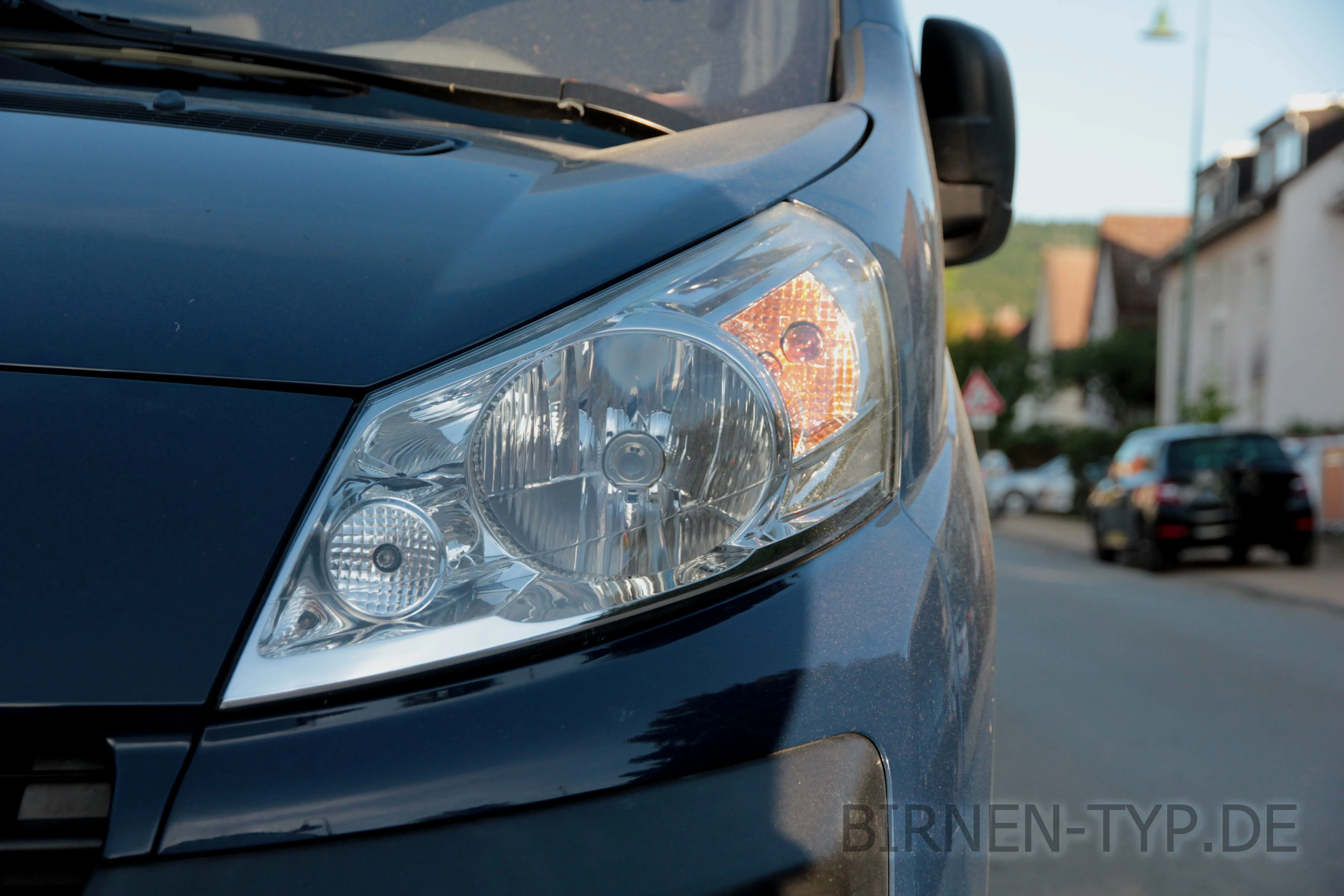 So sieht der Scheinwerfer des Peugeot Expert 2. Gen., Transporter / Van aus