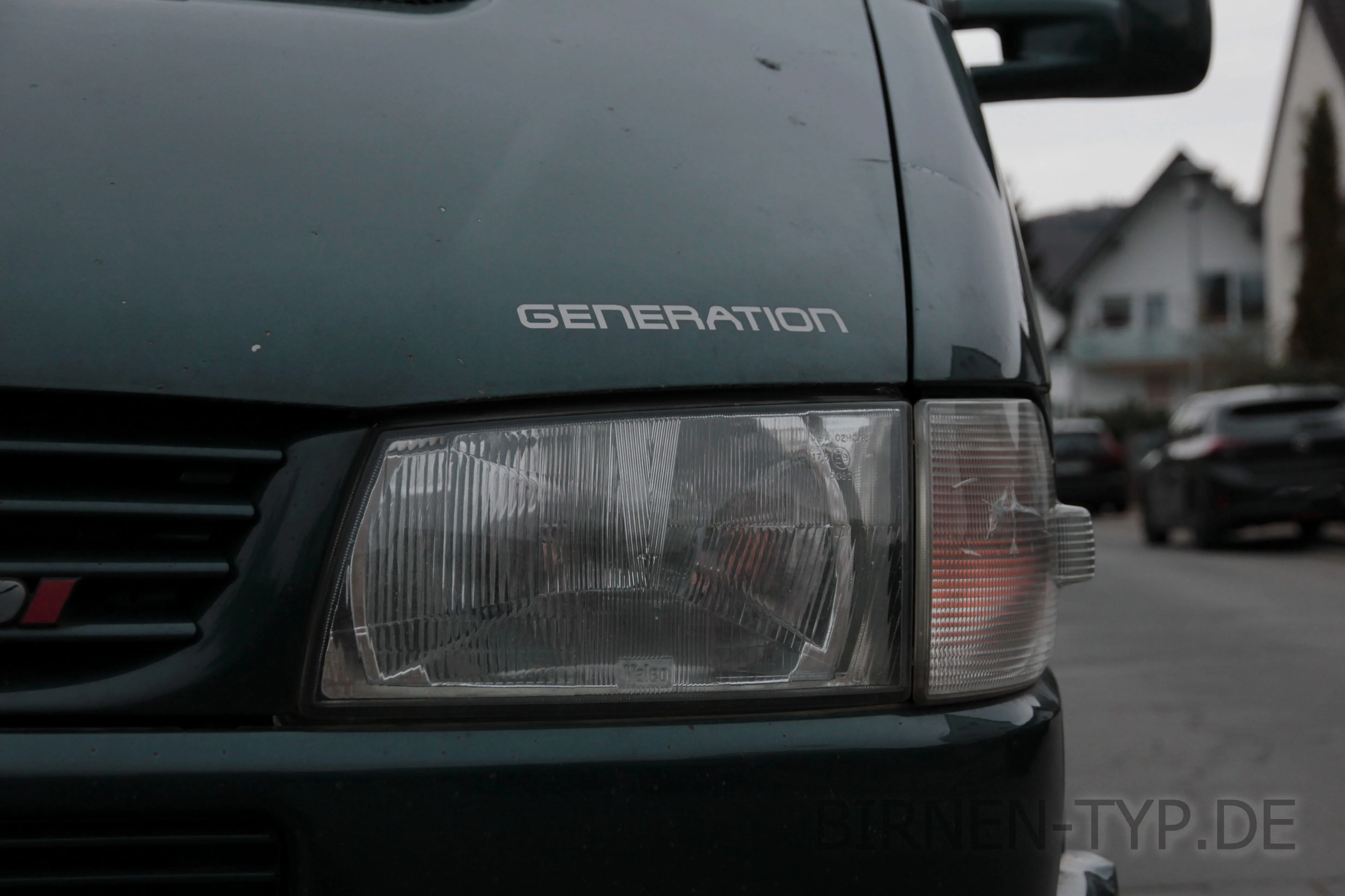 So sieht der Scheinwerfer des VW T4 aus