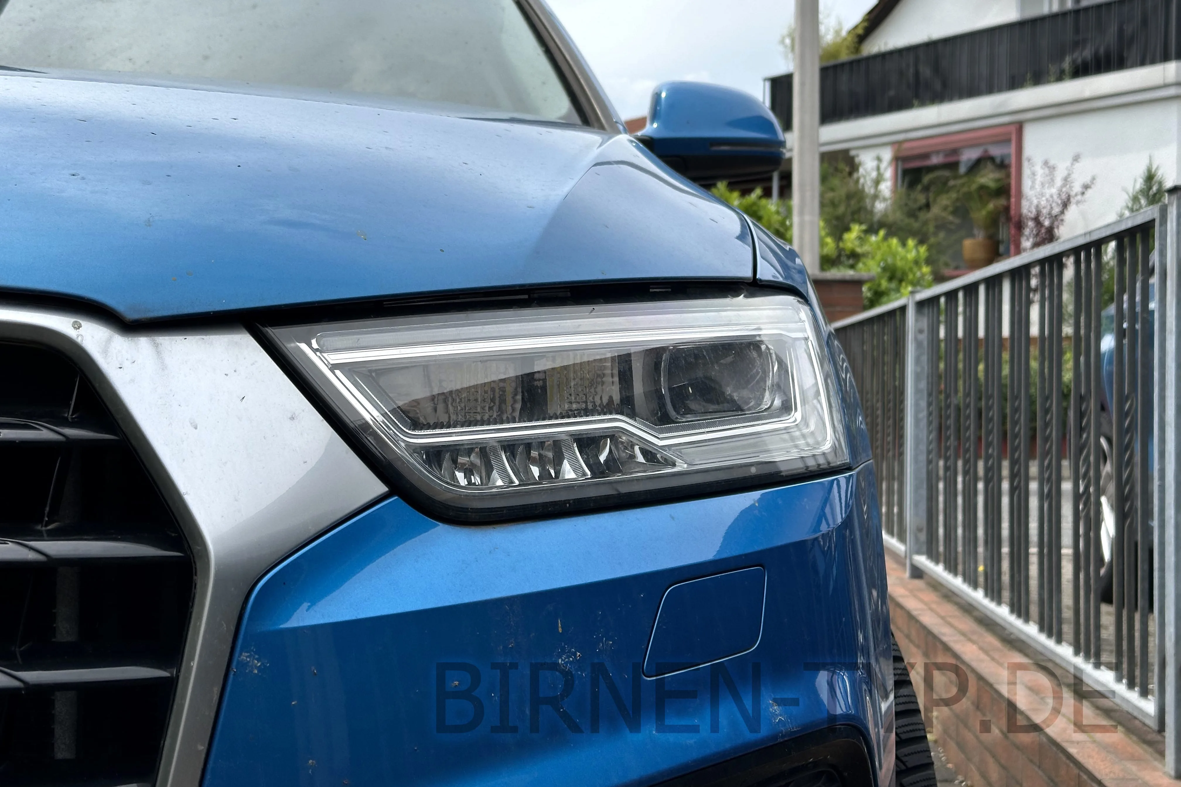 So sieht der Scheinwerfer des Audi Q3 1. Gen aus
