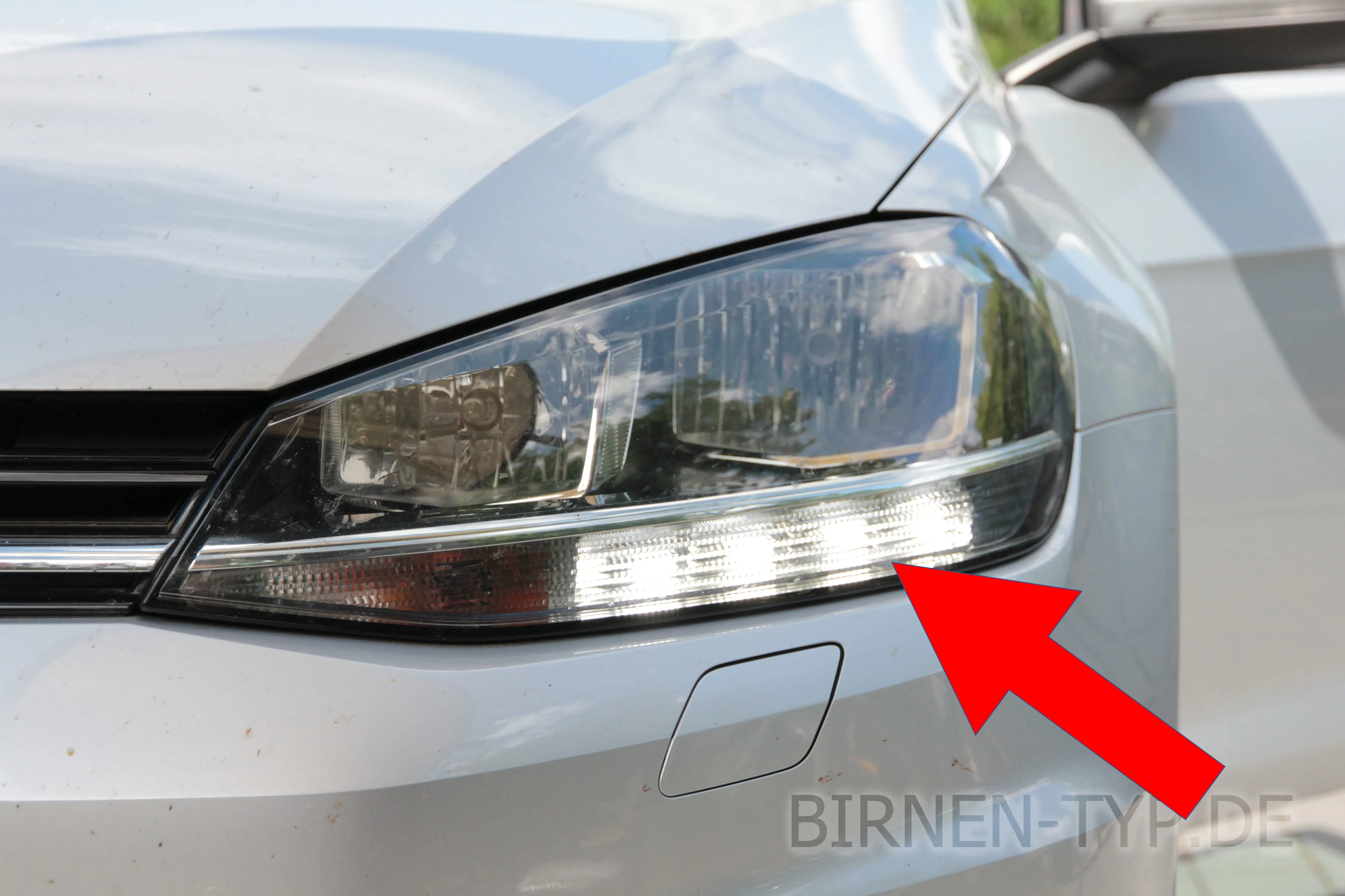 Standlicht des VW Golf 7 — Facelift ab 2017 – Halogen H7/H9 mit LED-Tagfahrlicht (PR 8IE)