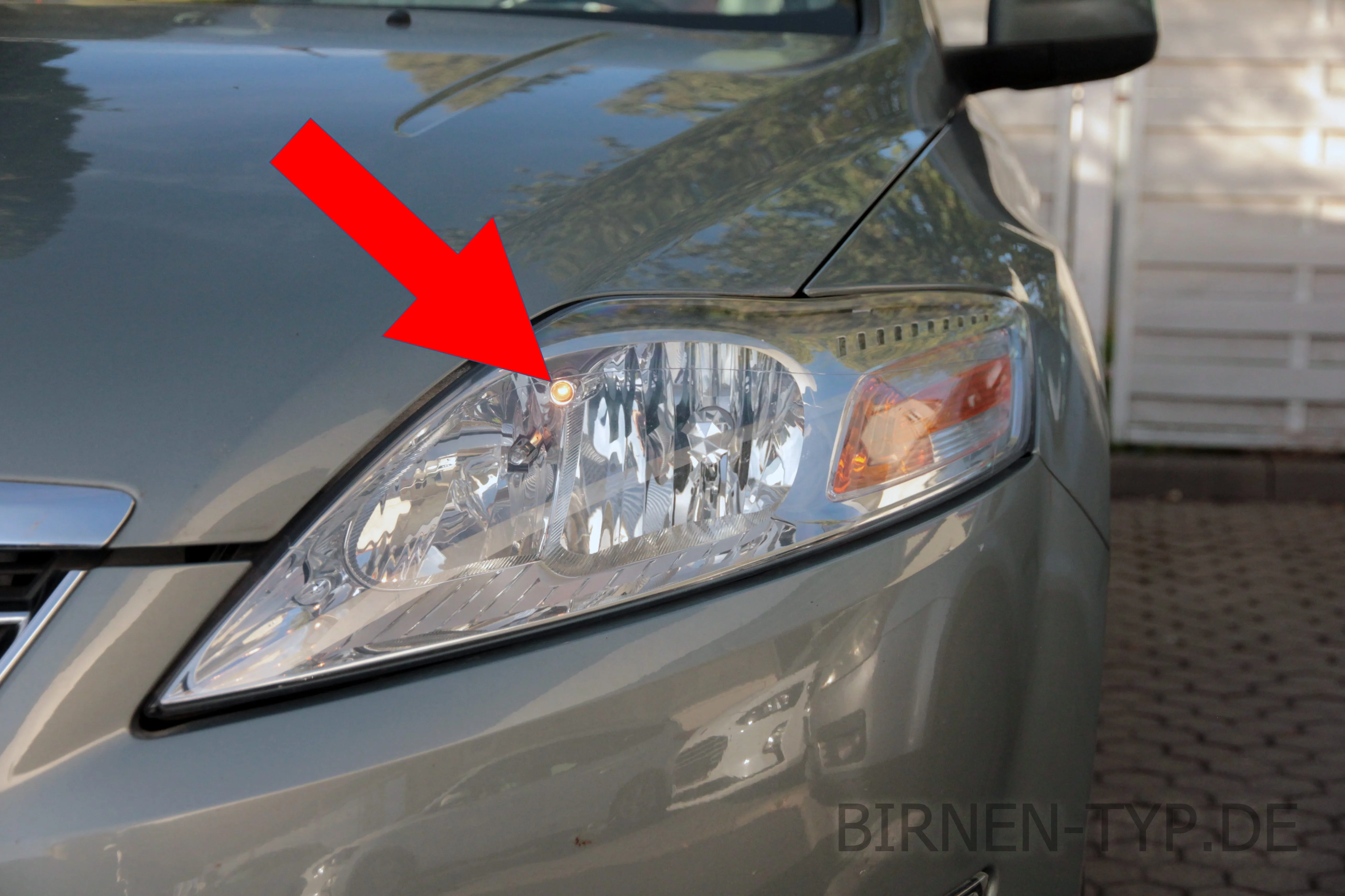 Standlicht des Ford Mondeo 4