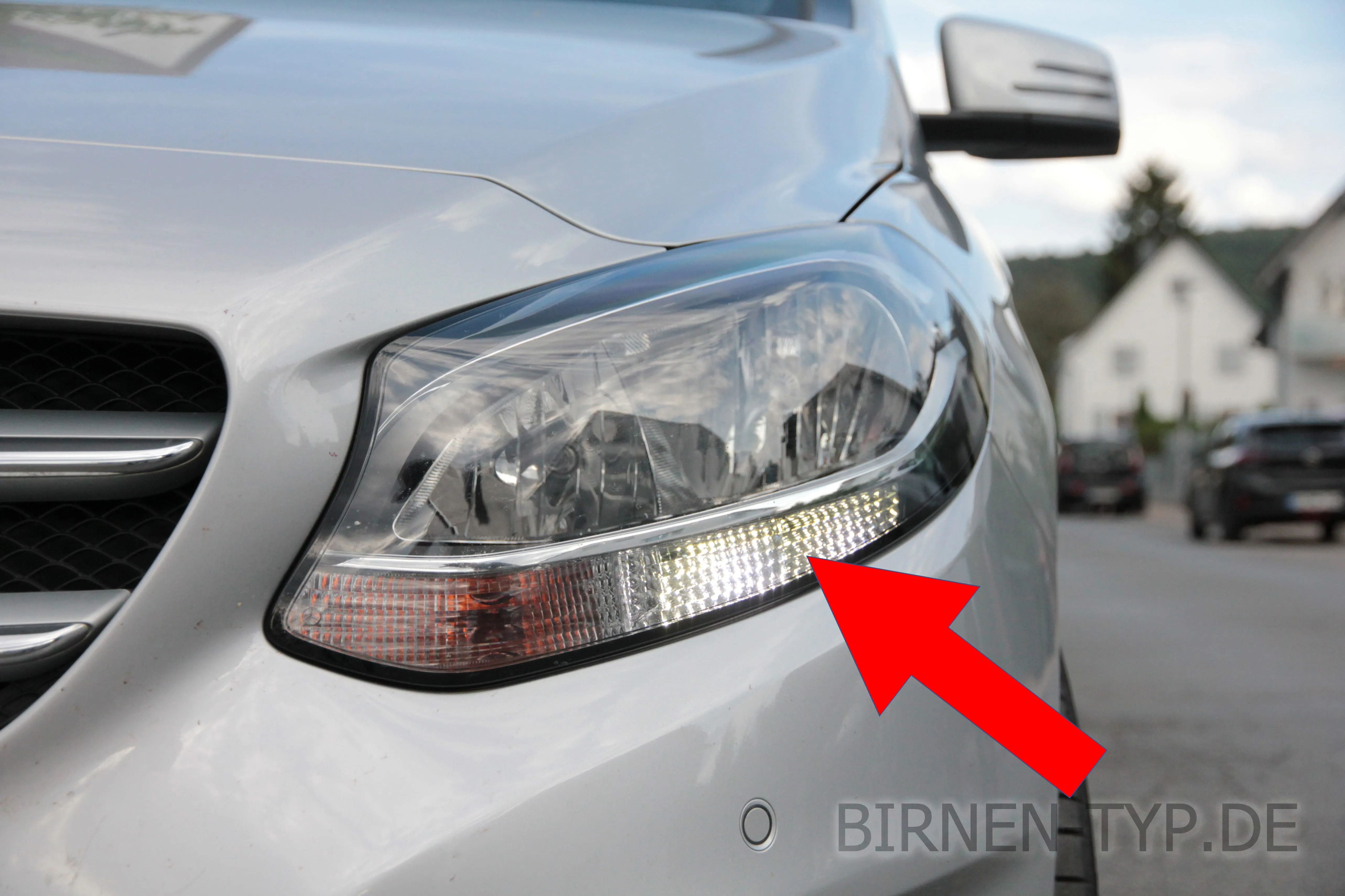 Tagfahrlicht des Mercedes-Benz B-Klasse