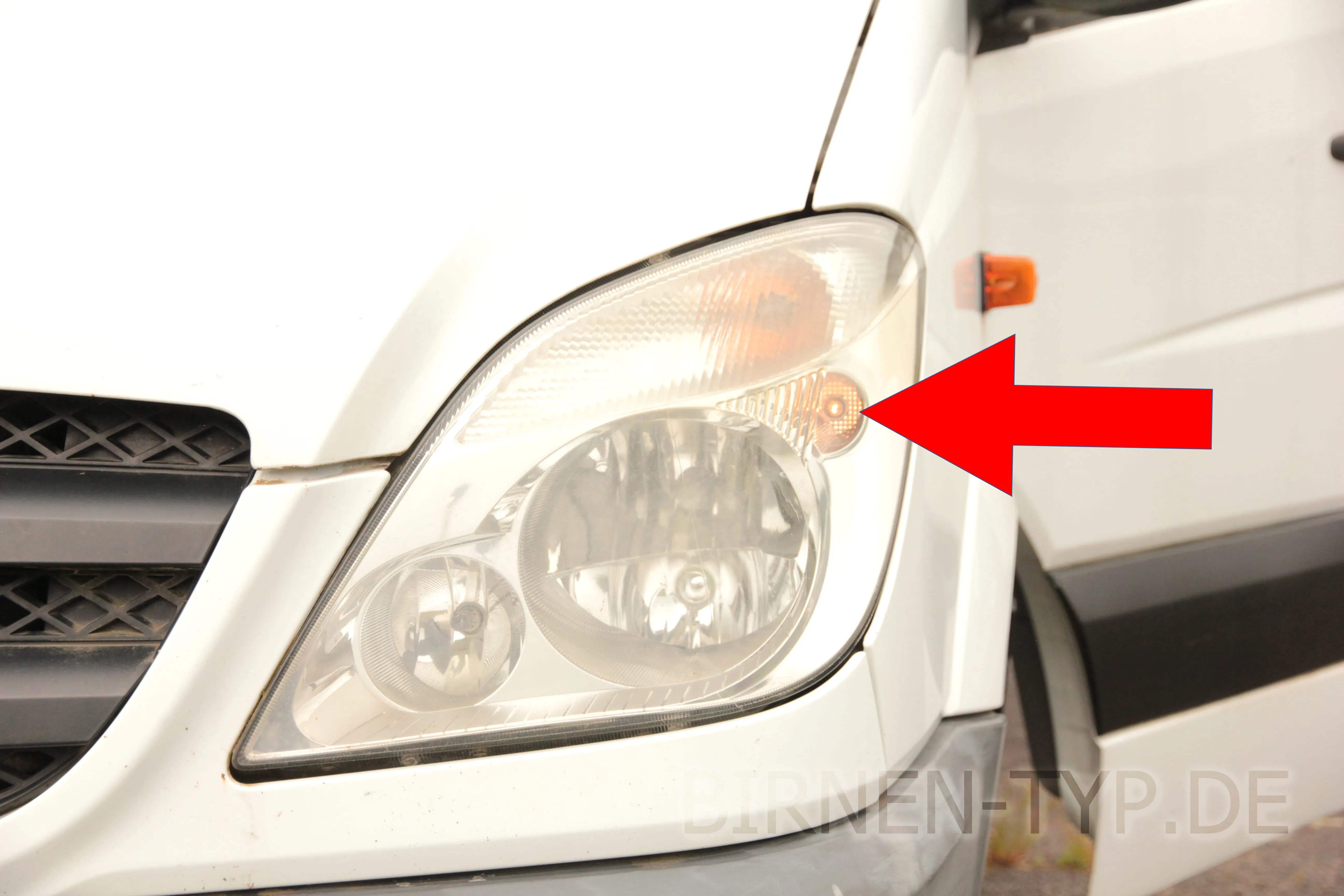 Standlicht des Mercedes-Benz Sprinter 2. Gen