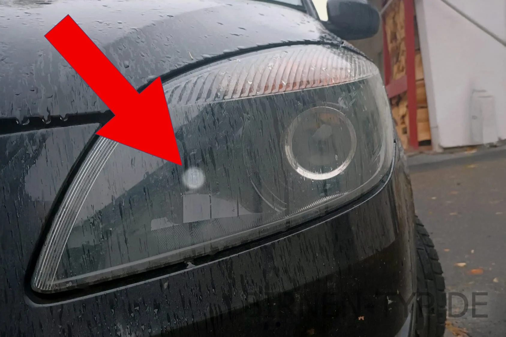 Standlicht des Škoda Fabia 2 — in Bi-Halogen-Scheinwerfern (nach Facelift AB 07/2010 - "Monte Carlo" - Fern- & Abblendlicht von einer H7-Birne durch eine Linse)