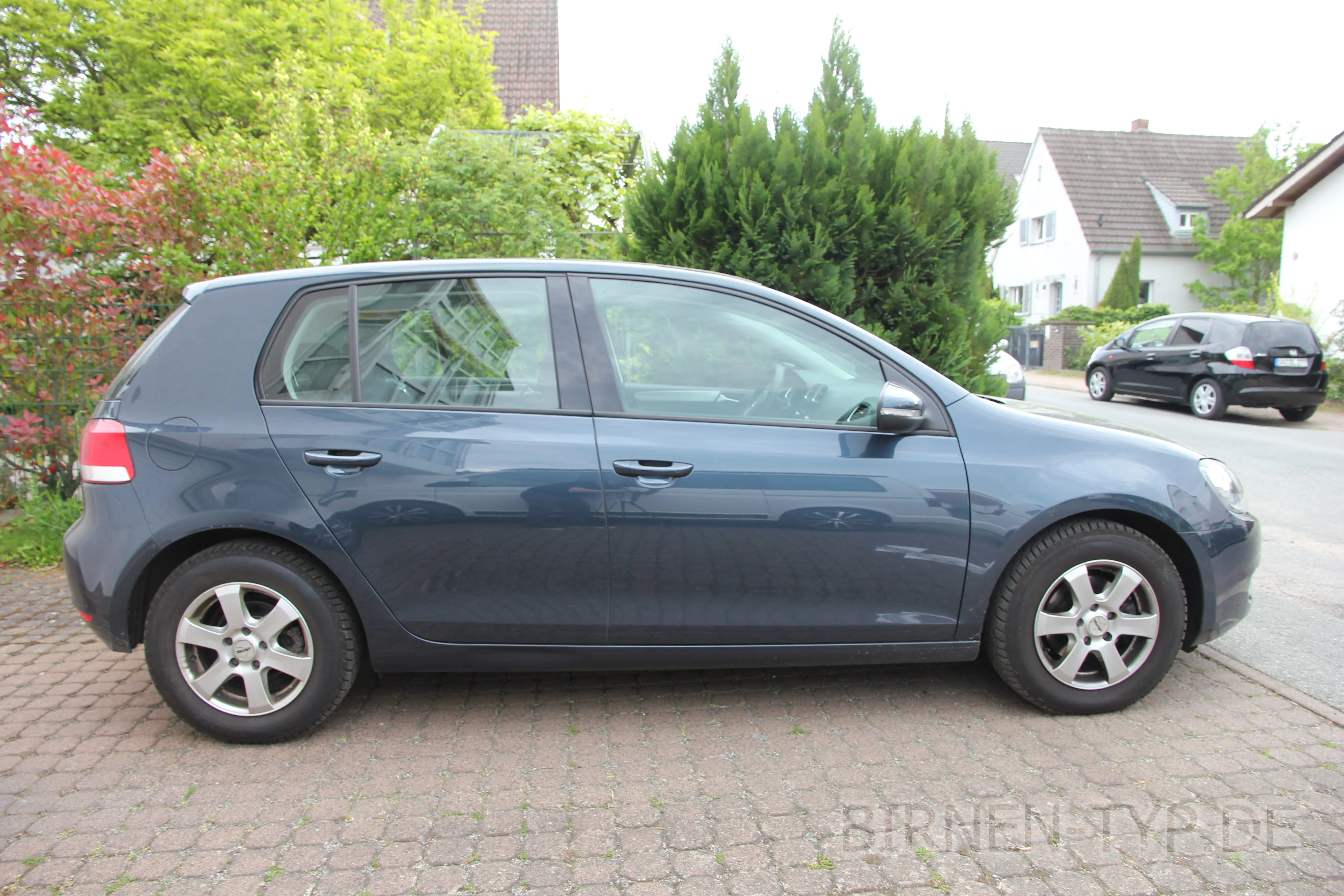 Beifahrerseite (rechts) des VW Golf 6
