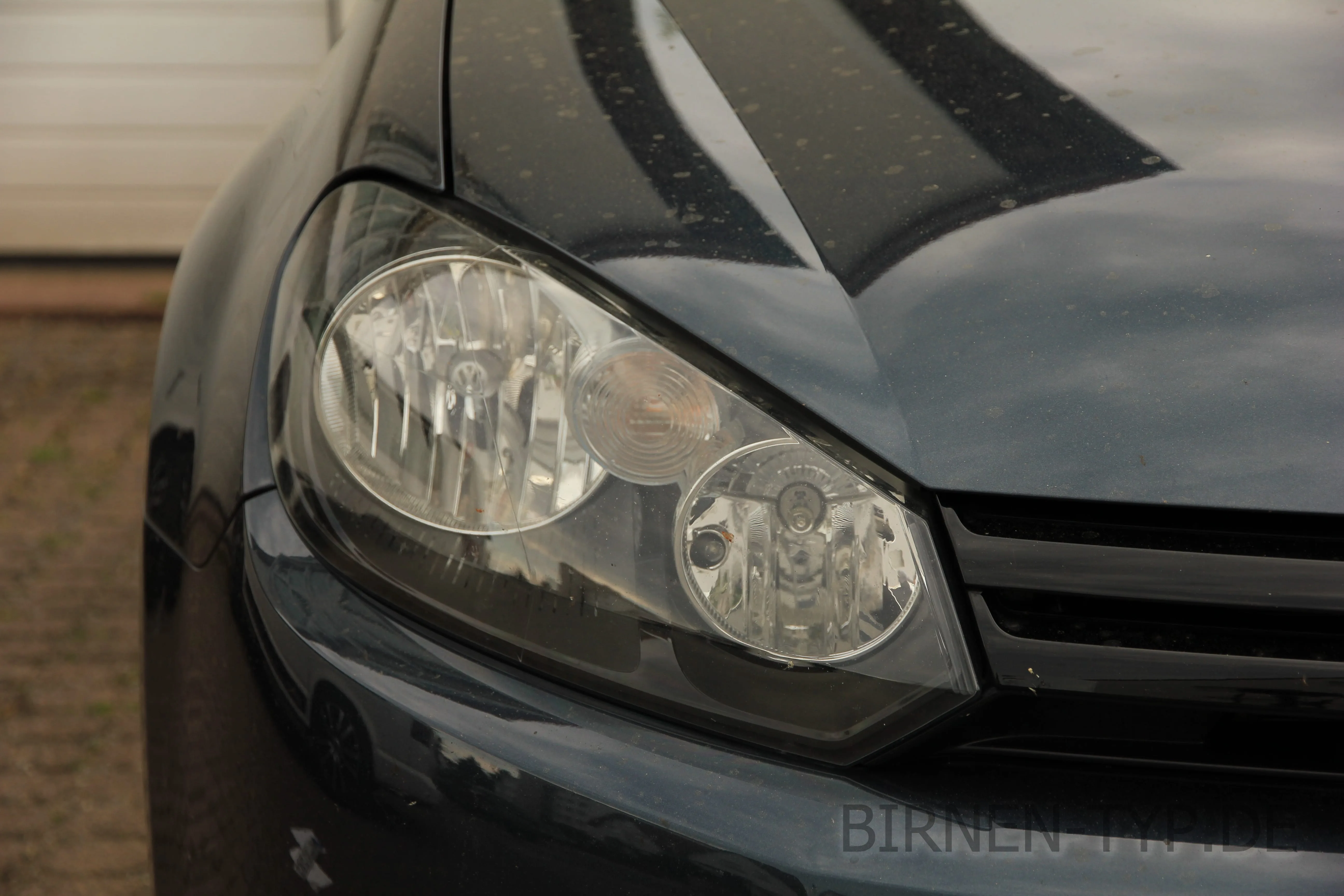 So sieht der Scheinwerfer des VW Golf 6 aus