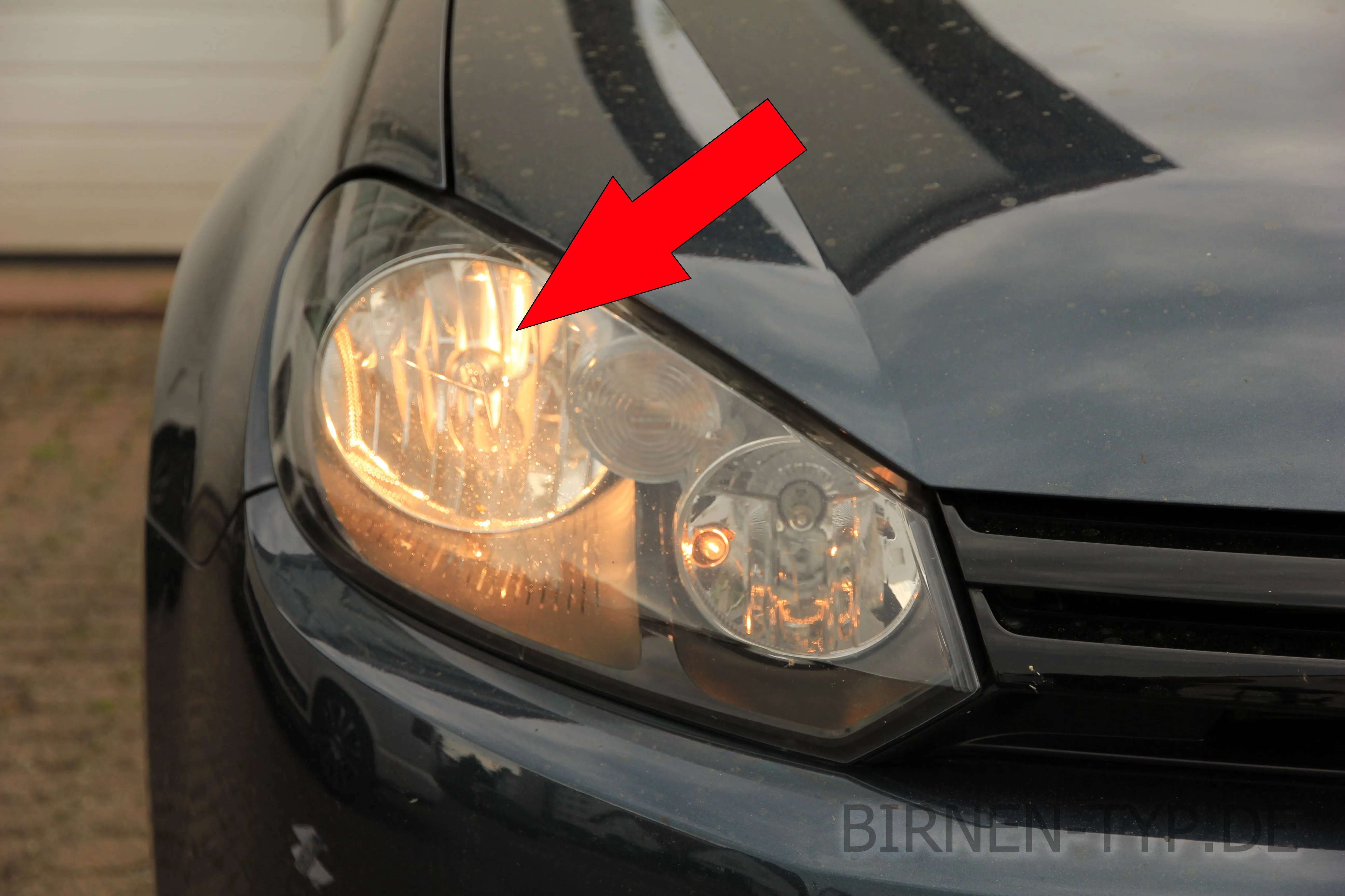 Abblendlicht des VW Golf 6 — VALEO (E9 5813)