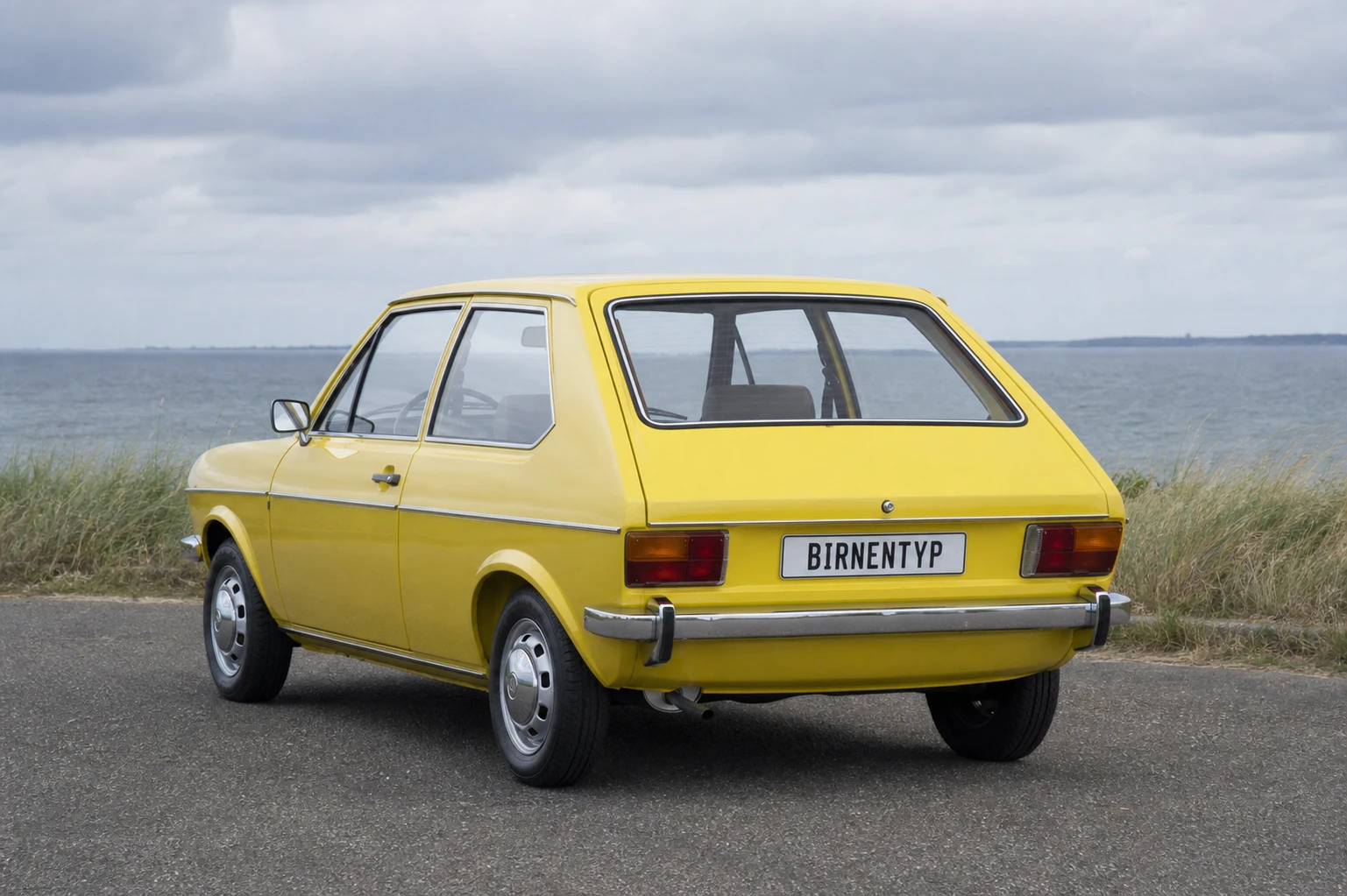Heck-Ansicht des Audi 50 1 (mit KI erzeugt)