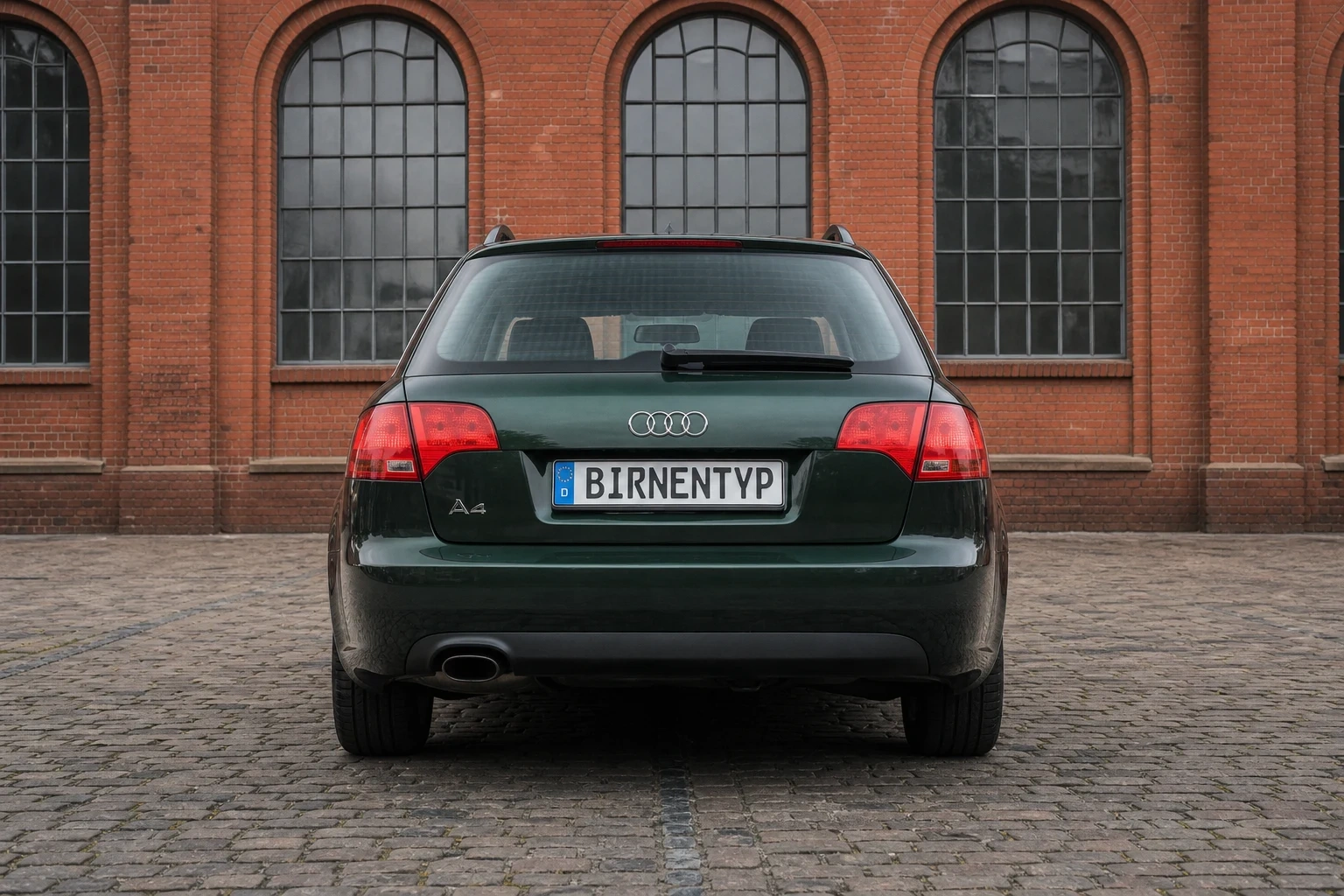 Heck-Ansicht des Audi A4 3. Gen (A4/S4/RS4 Avant) (mit KI erzeugt)