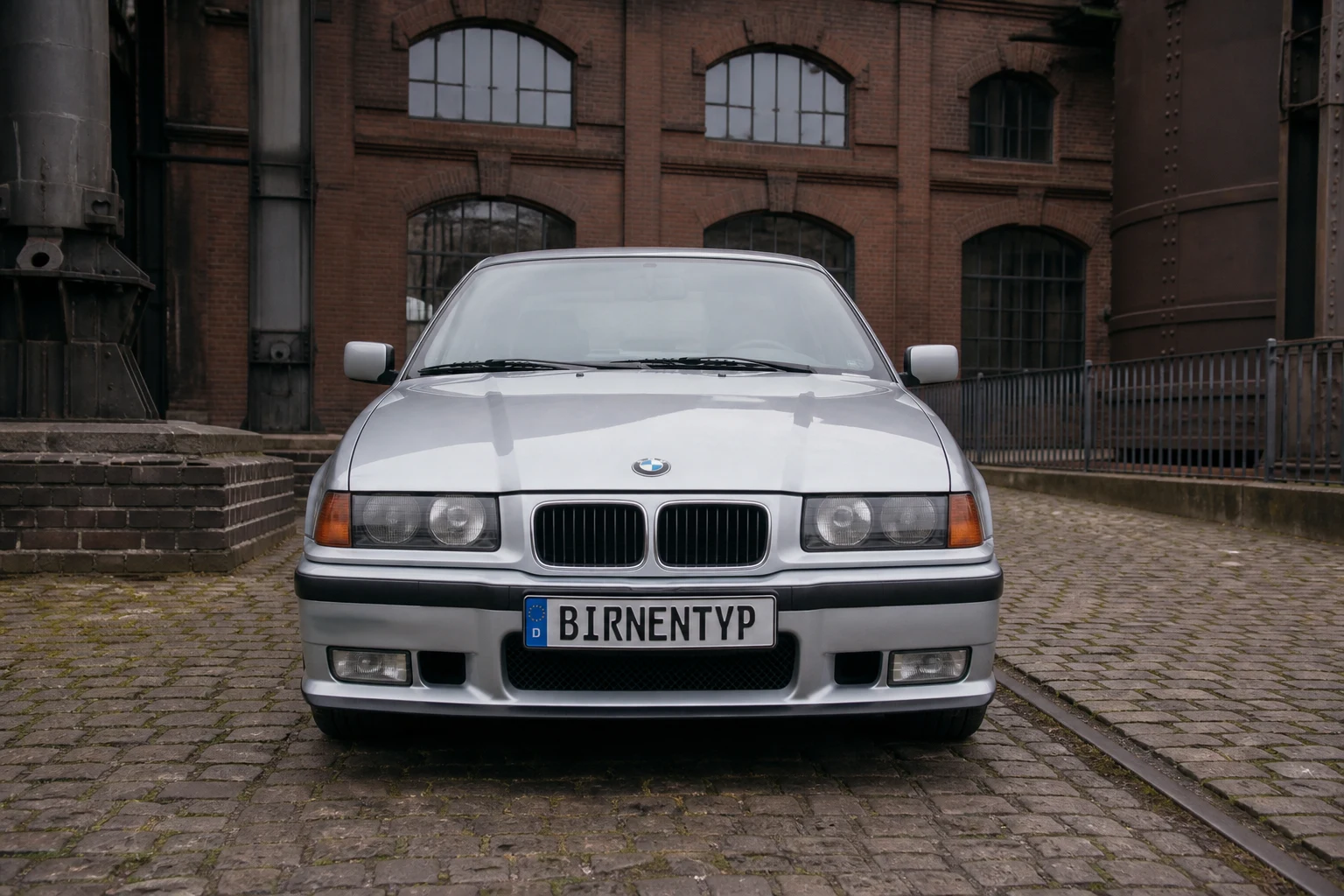 Frontansicht des BMW 3er 3. Gen (Compact) (mit KI erzeugt)