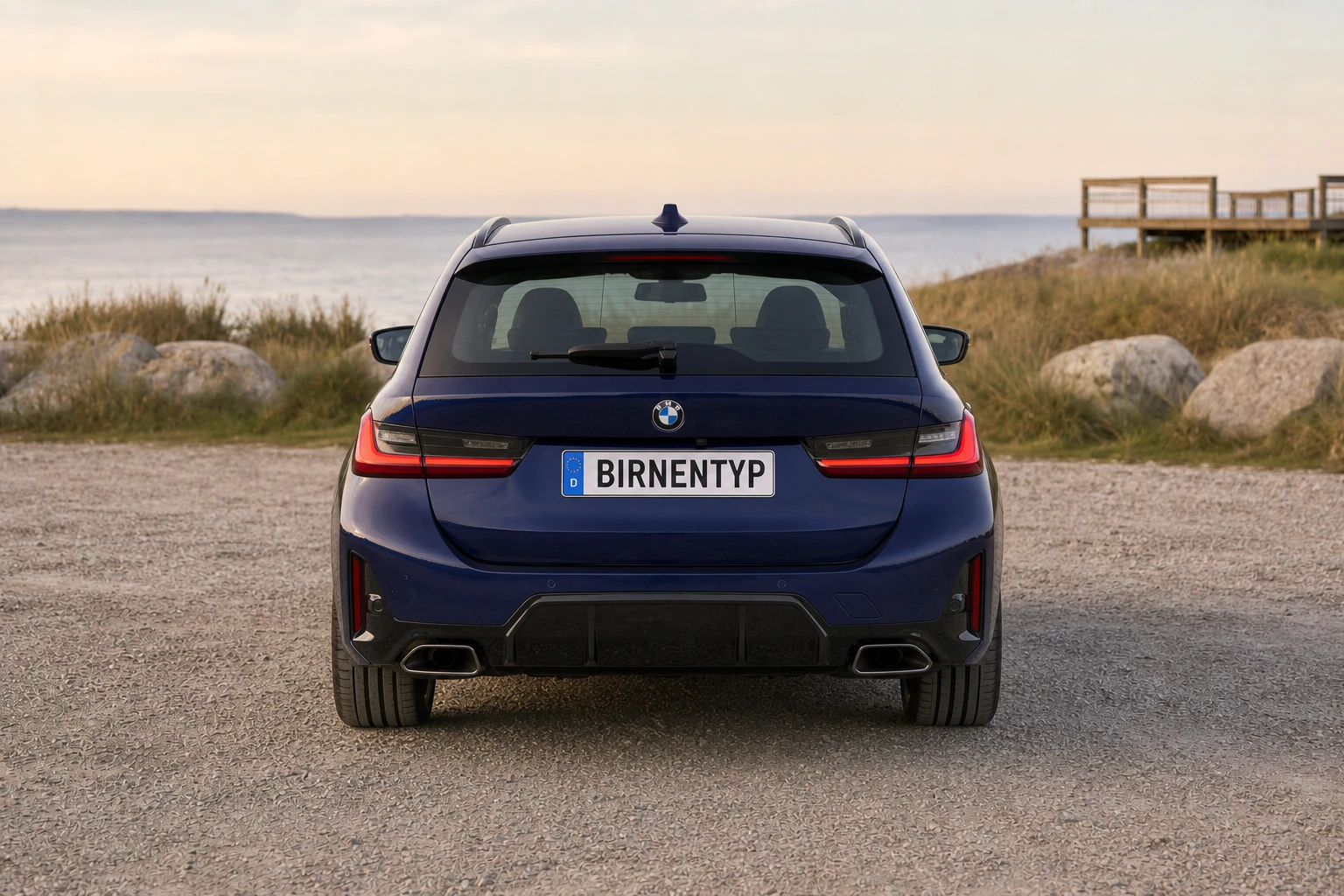 Heck-Ansicht des BMW 3er 7 Facelift (Touring / Kombi) (mit KI erzeugt)