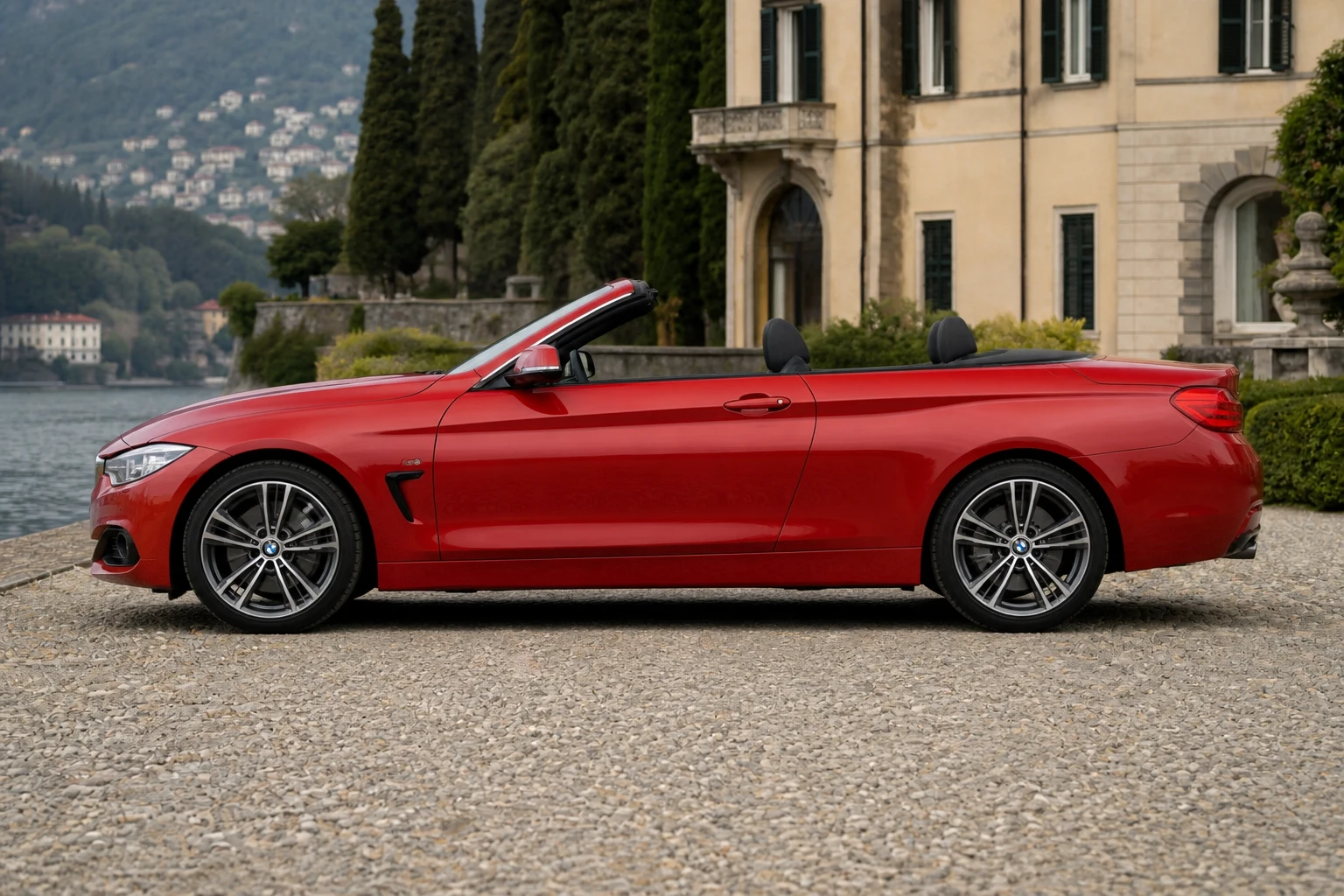 Seitenansicht (Fahrerseite) des BMW 4er 1 als Cabriolet (mit KI erzeugt)