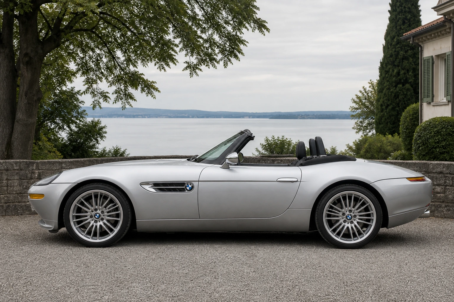 Seitenansicht (Fahrerseite) des BMW Z8 1 als Roadster (mit KI erzeugt)