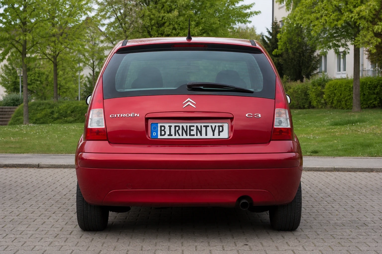 Heck-Ansicht des Citroën C3 1. Gen (mit KI erzeugt)