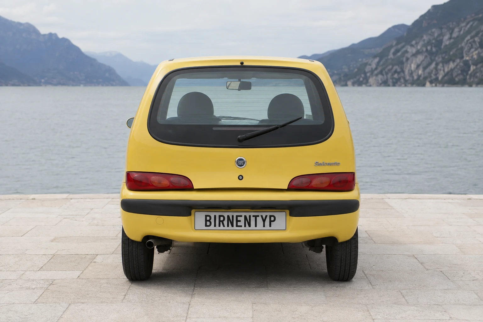 Heck-Ansicht des Fiat Seicento 1 (mit KI erzeugt)