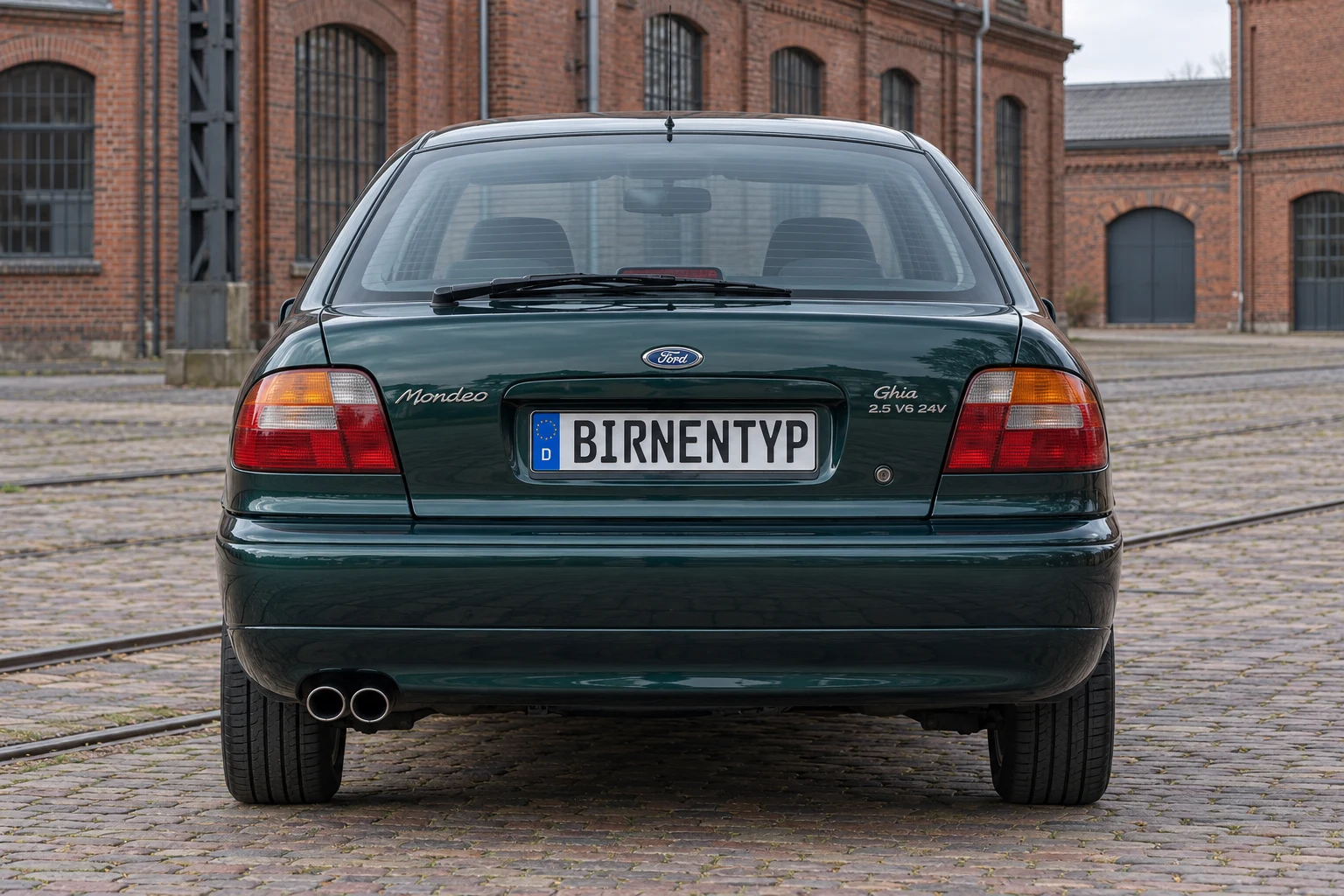 Heck-Ansicht des Ford Mondeo 1 (Ghia / 2.5 V6 24V) (mit KI erzeugt)