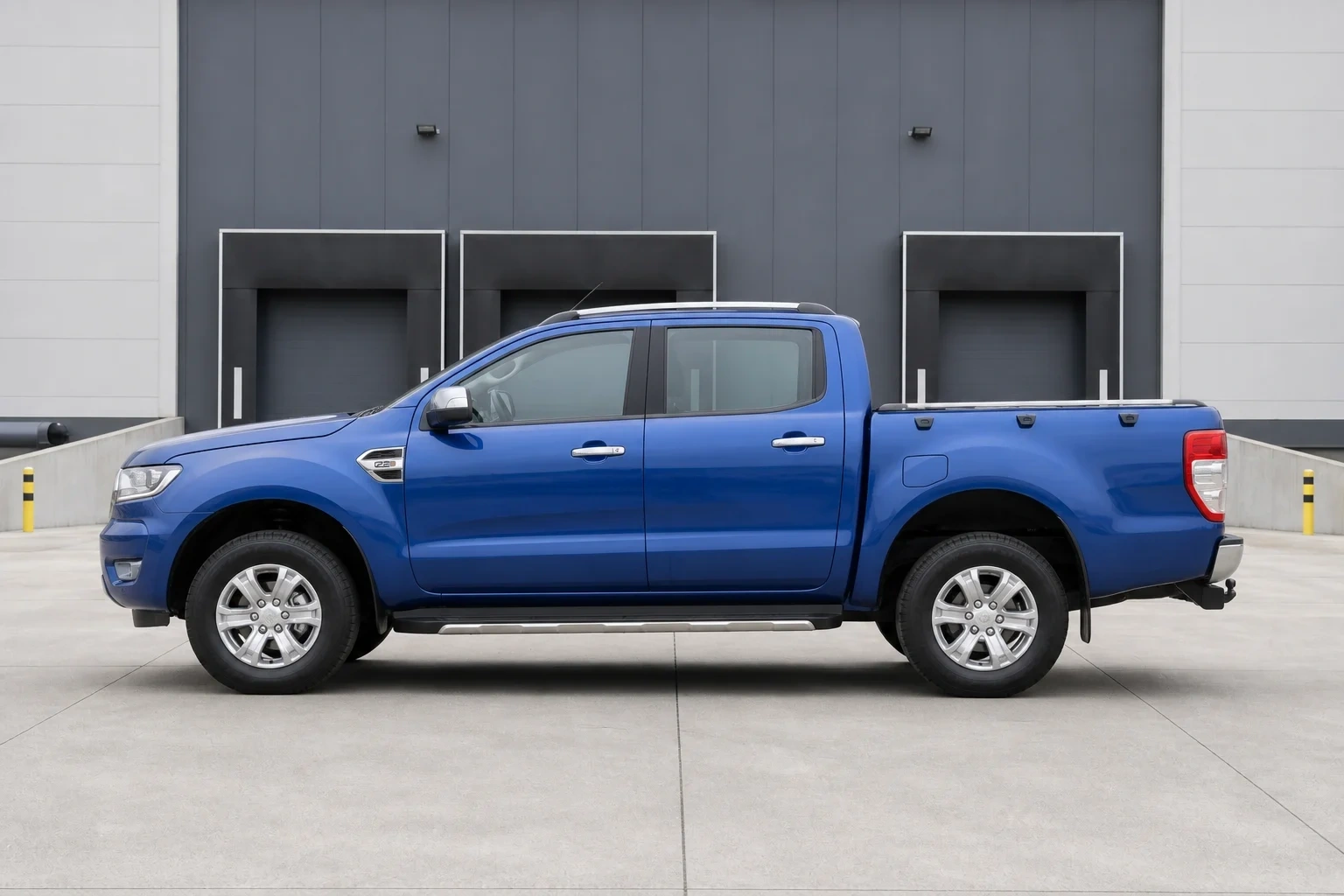 Seitenansicht (Fahrerseite) des Ford Ranger als Pick-Up (mit KI erzeugt)