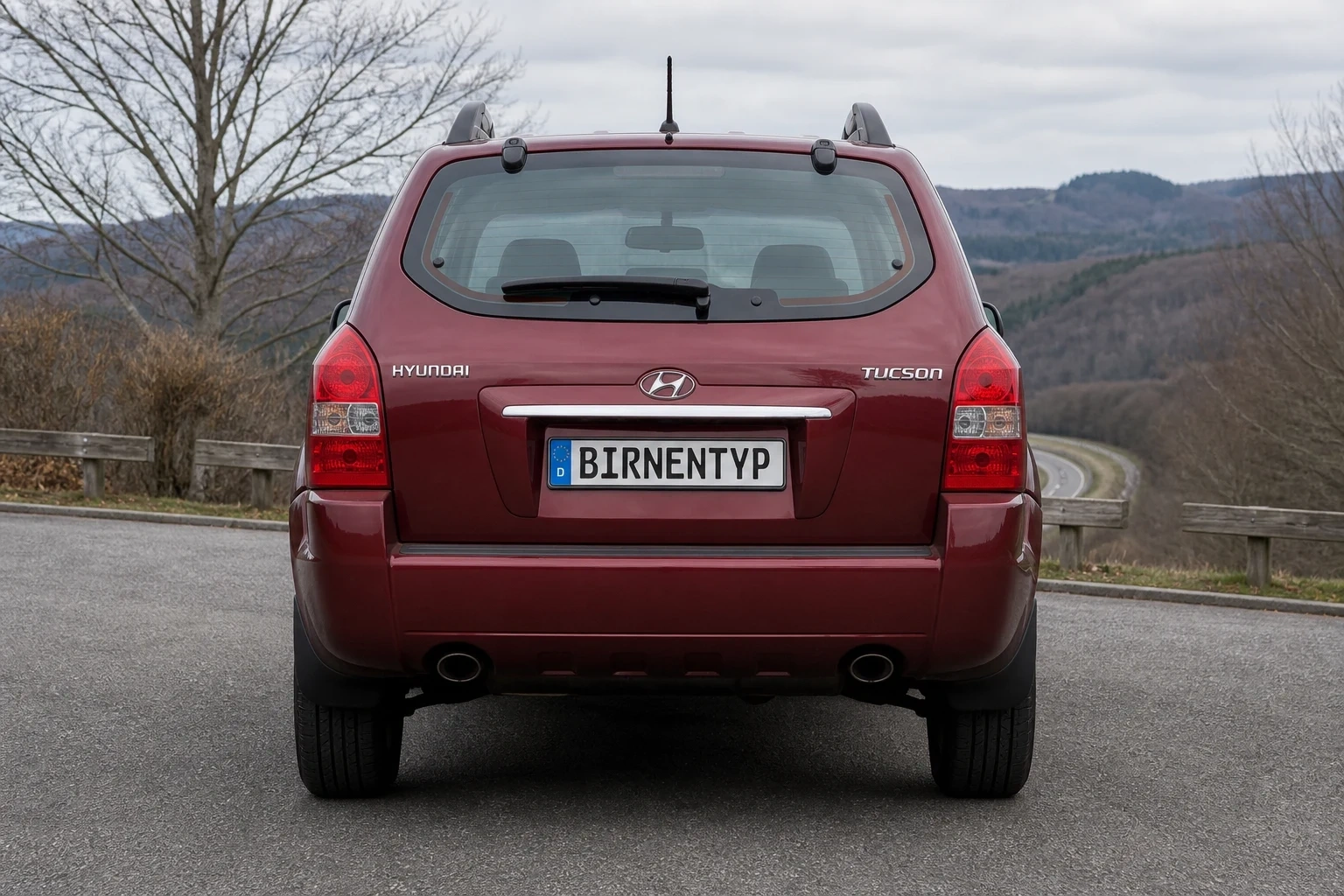 Heck-Ansicht des Hyundai ix35 / Tucson 1 (mit KI erzeugt)
