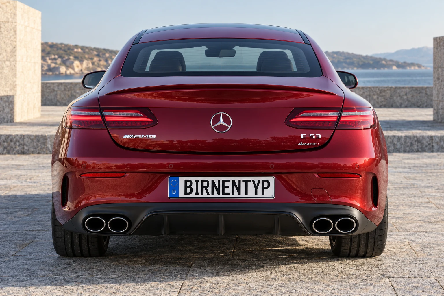 Heck-Ansicht des Mercedes-Benz E-Klasse 5 (Mercedes-AMG E 53 / E 63 S 4MATIC+) (mit KI erzeugt)