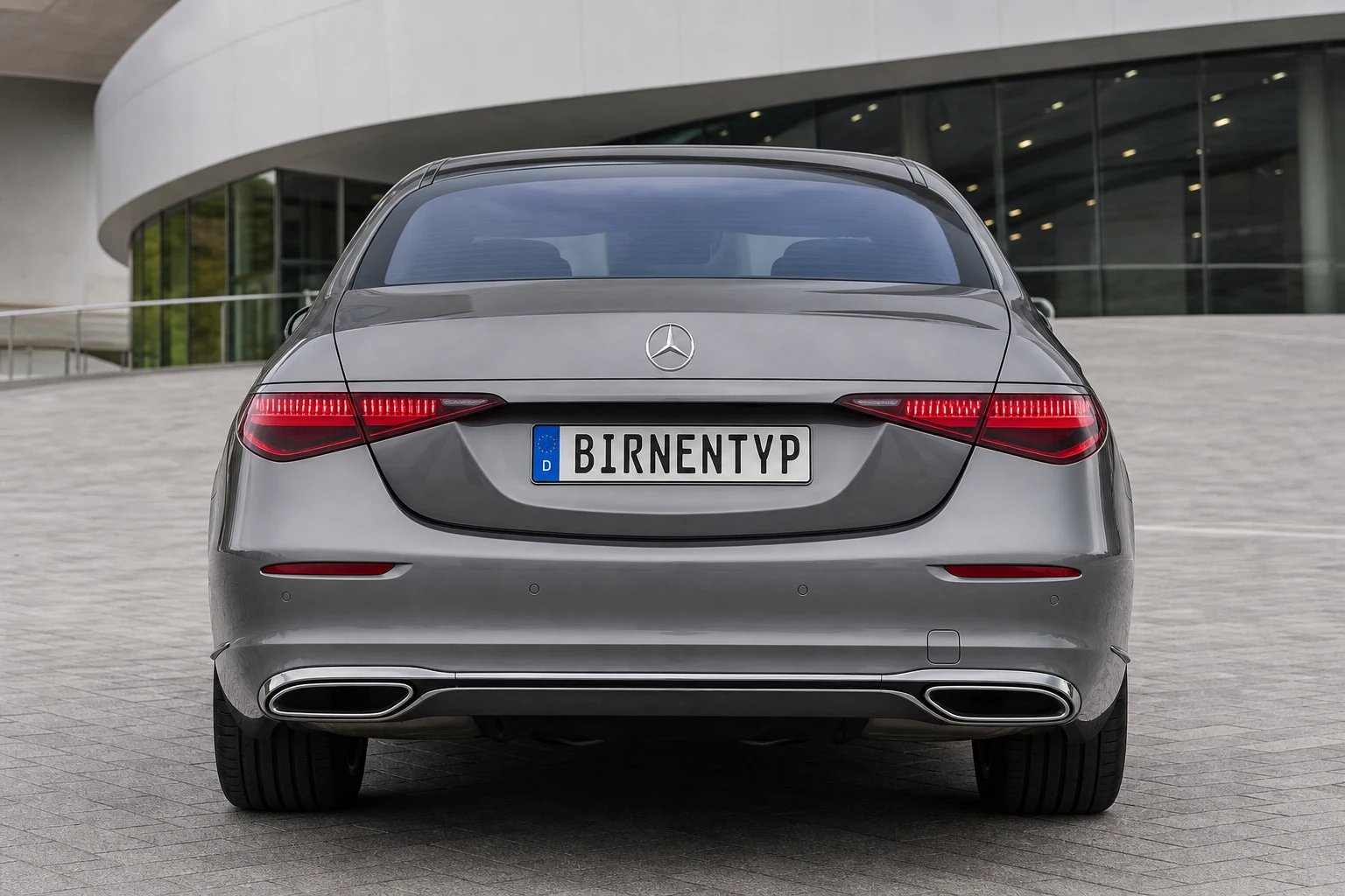 Heck-Ansicht des Mercedes-Benz S-Klasse 7 (mit KI erzeugt)