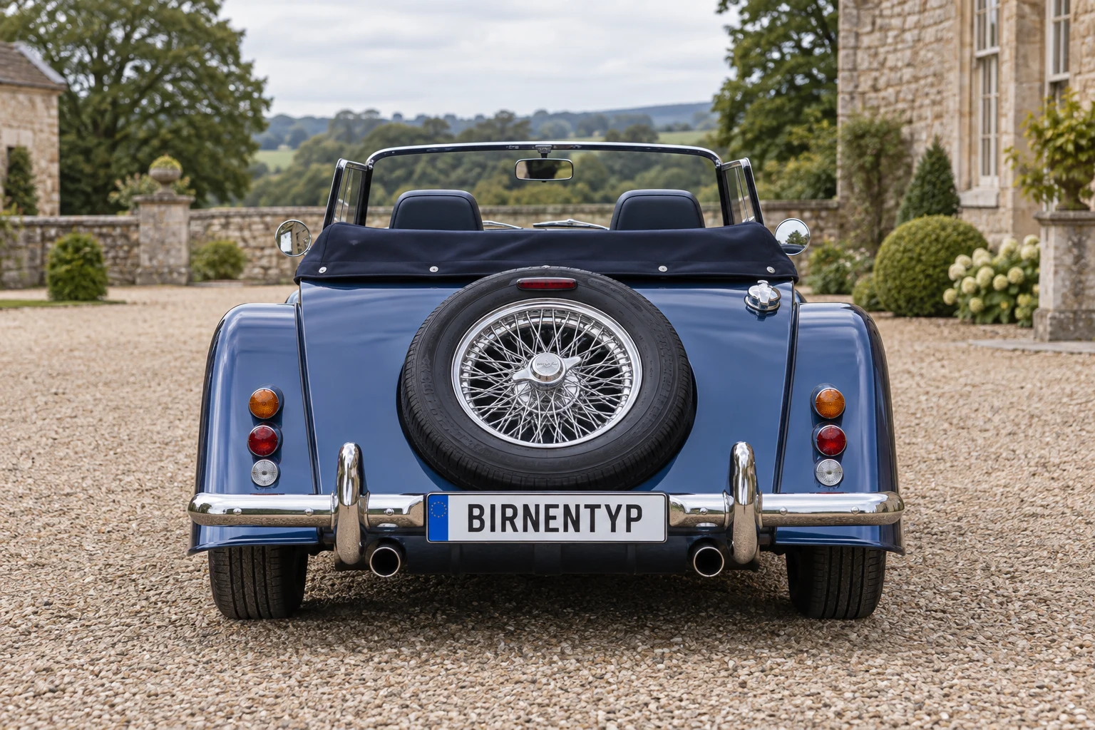 Heck-Ansicht des Morgan Plus 8 2 (mit KI erzeugt)