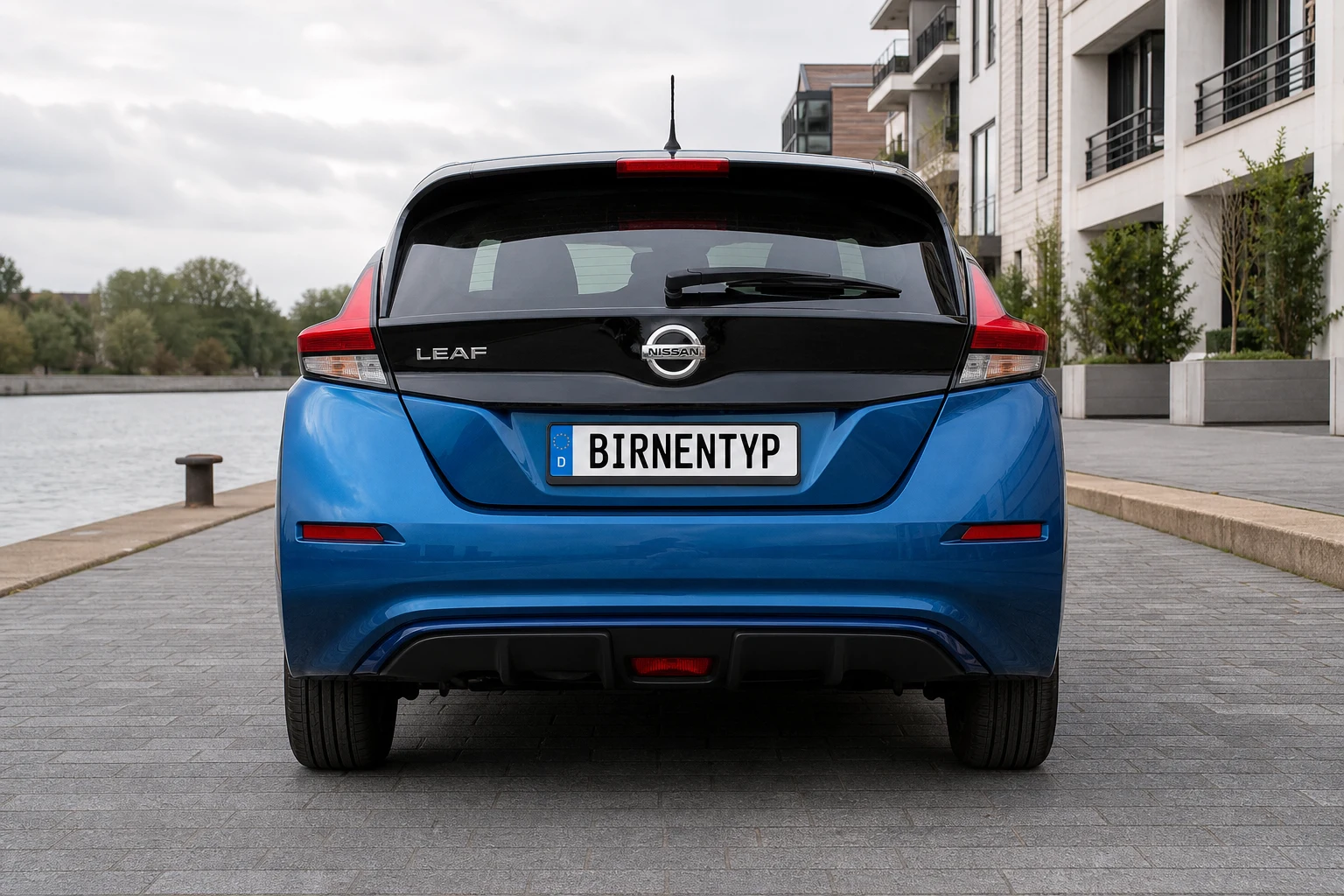 Heck-Ansicht des Nissan Leaf 2 (mit KI erzeugt)