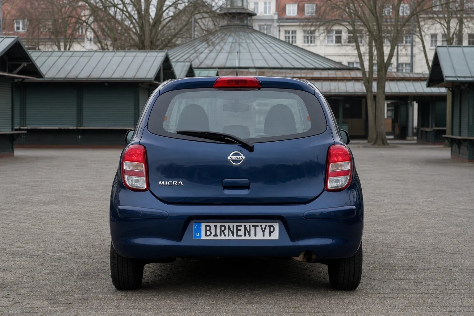Heck-Ansicht des Nissan Micra 4. Gen (mit KI erzeugt)