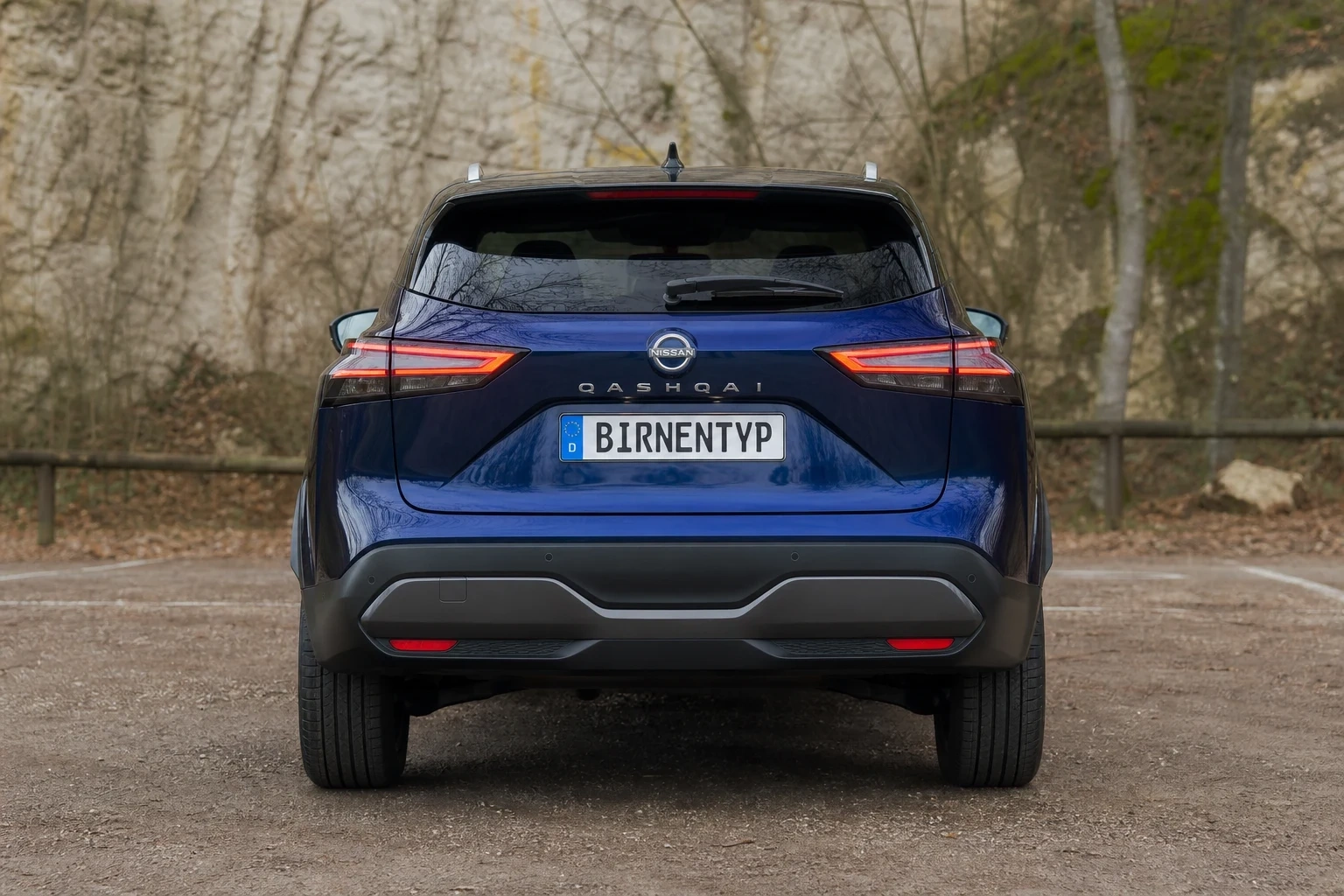 Heck-Ansicht des Nissan Qashqai 3 (mit KI erzeugt)