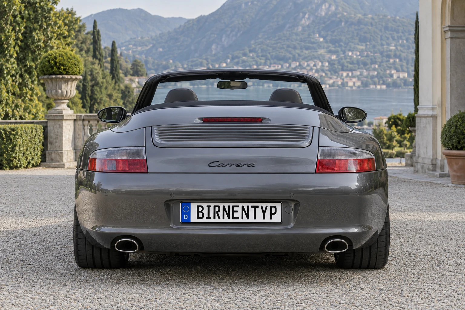 Heck-Ansicht des Porsche 911 5 Facelift (Cabriolet) (mit KI erzeugt)