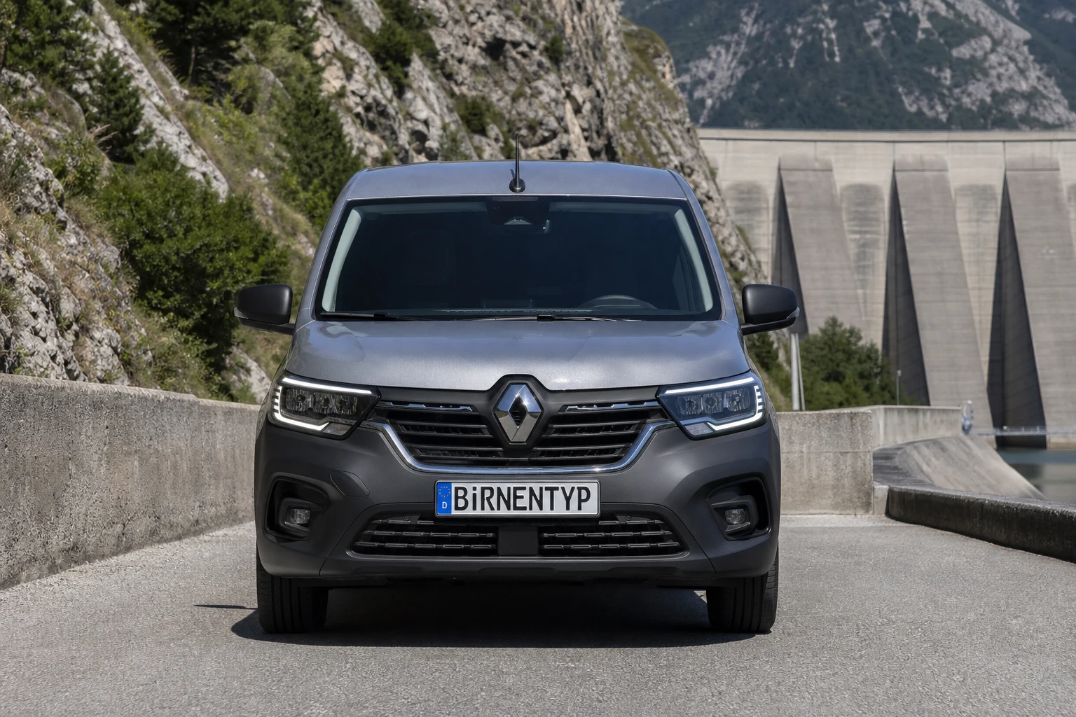 Frontansicht des Renault Kangoo 3 (Rapid / Kastenwagen) (mit KI erzeugt)