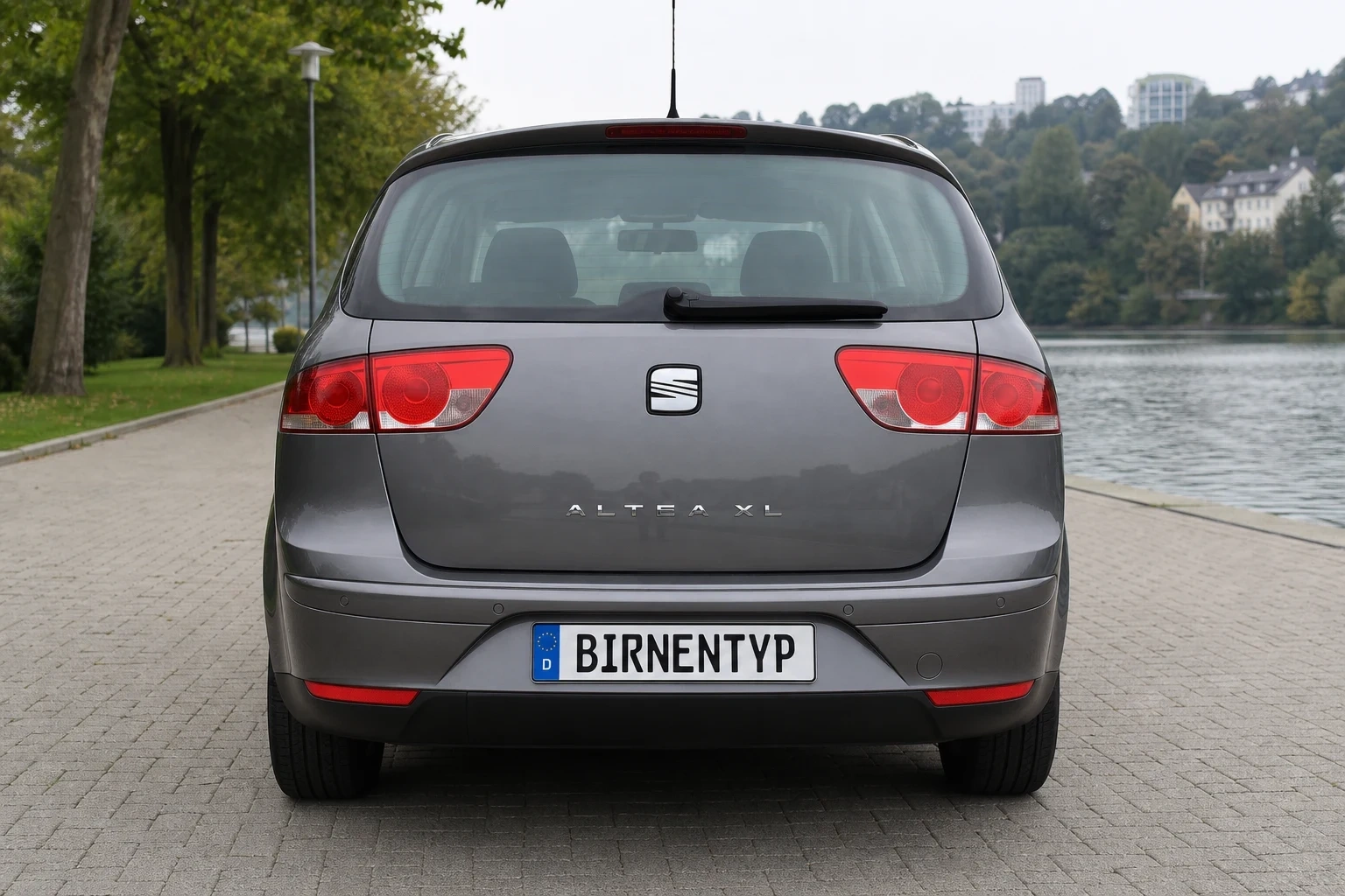 Heck-Ansicht des Seat Altea (& XL) 1. Gen (mit KI erzeugt)