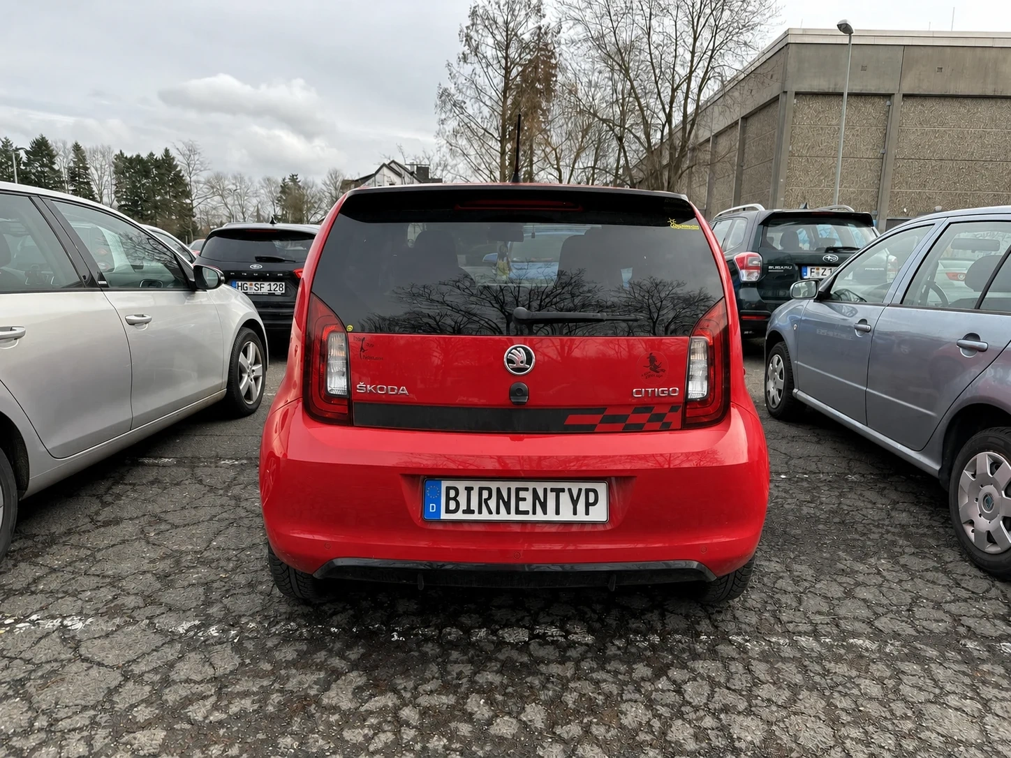 Heck-Ansicht des Škoda Citigo (1. Facelift 2017 (3- & 5-Türer)) (mit KI erzeugt)