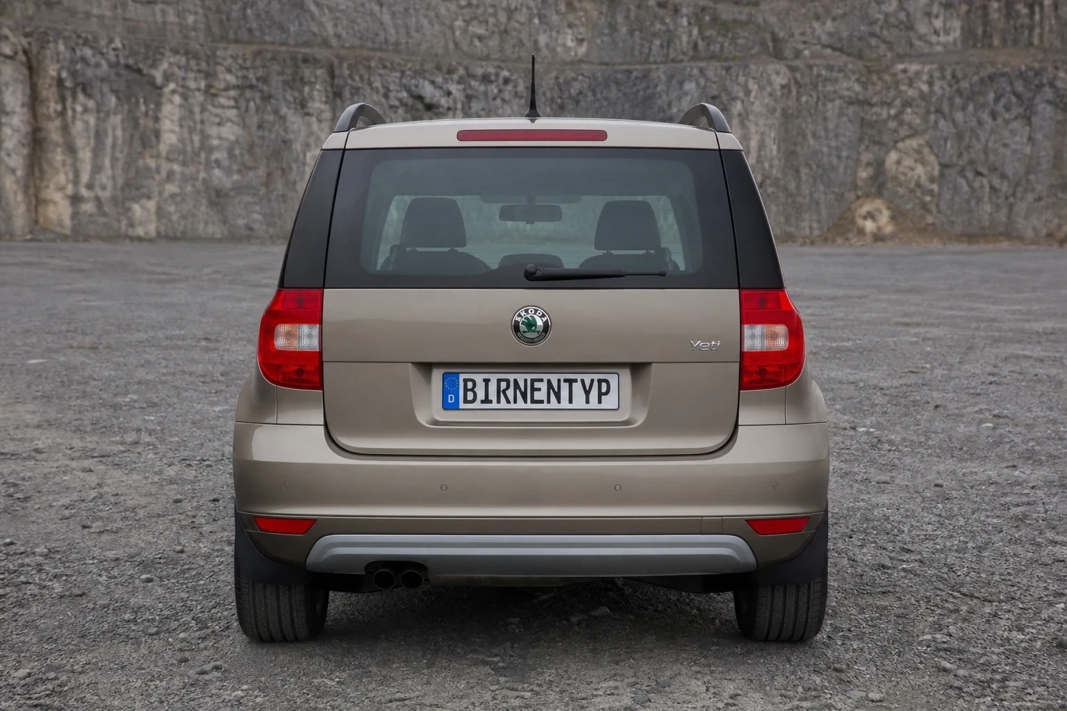 Heck-Ansicht des Škoda Yeti 1. Gen (mit KI erzeugt)