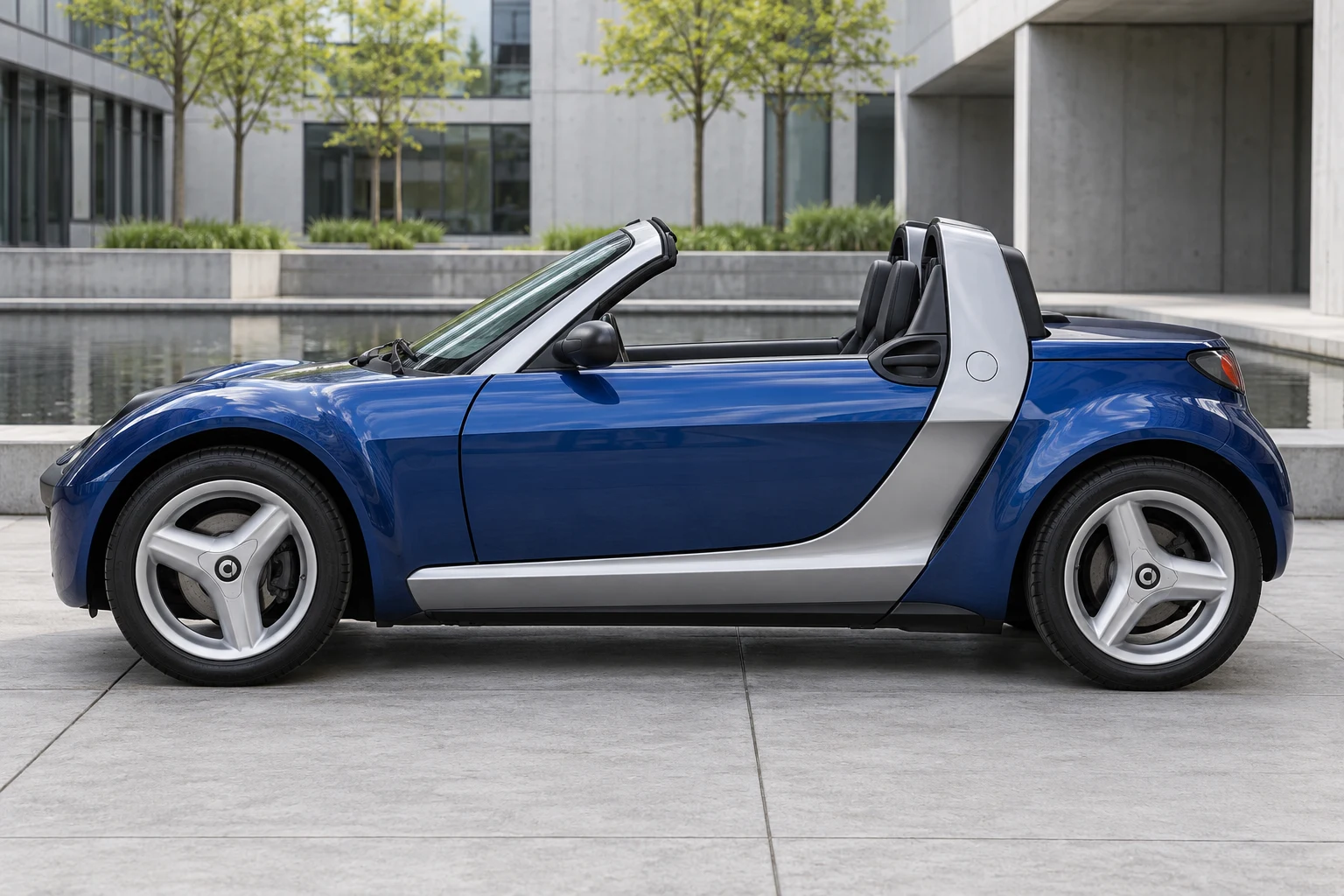 Seitenansicht (Fahrerseite) des Smart Roadster 1 als Roadster (mit KI erzeugt)